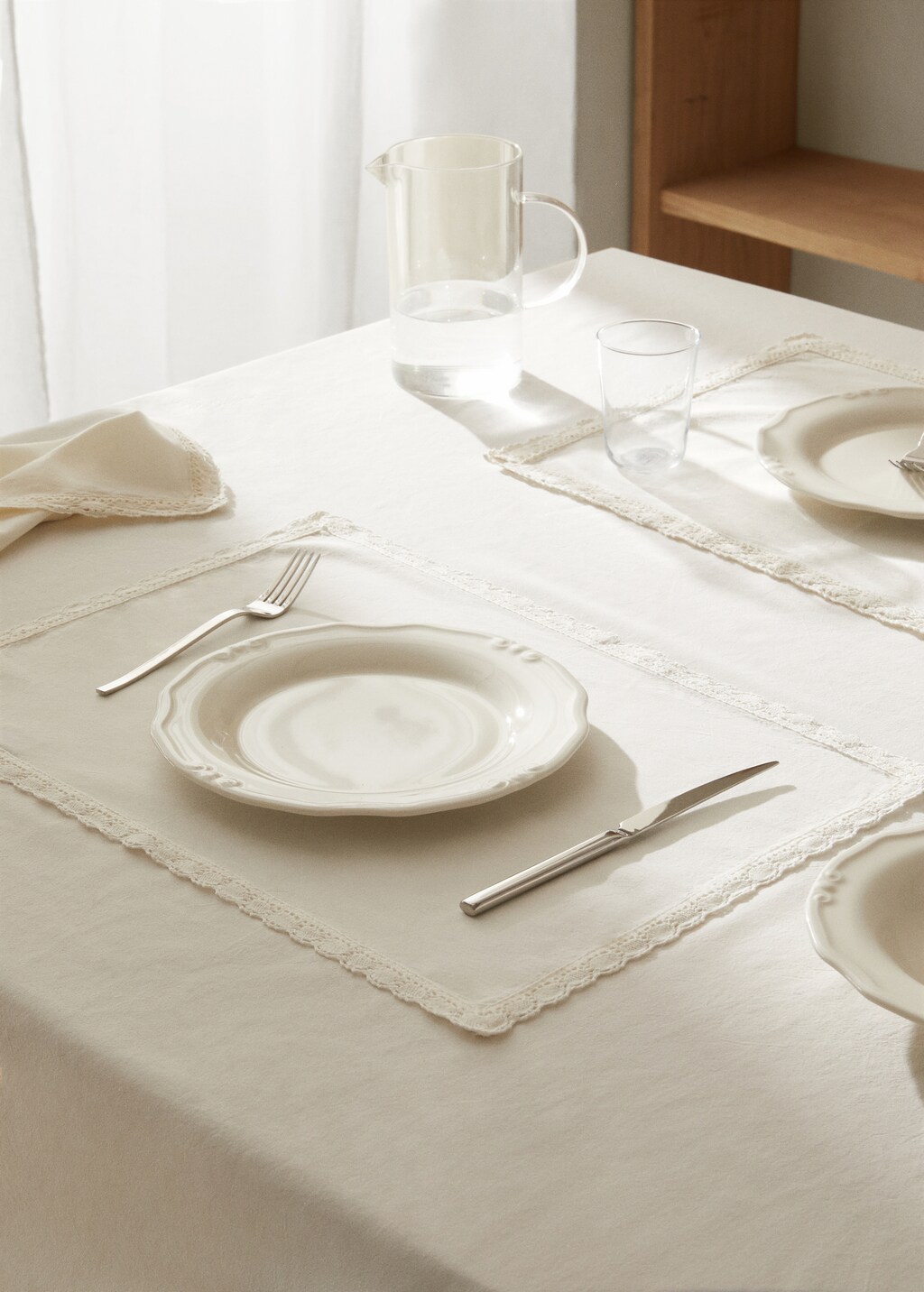 100 cotton lace placemat