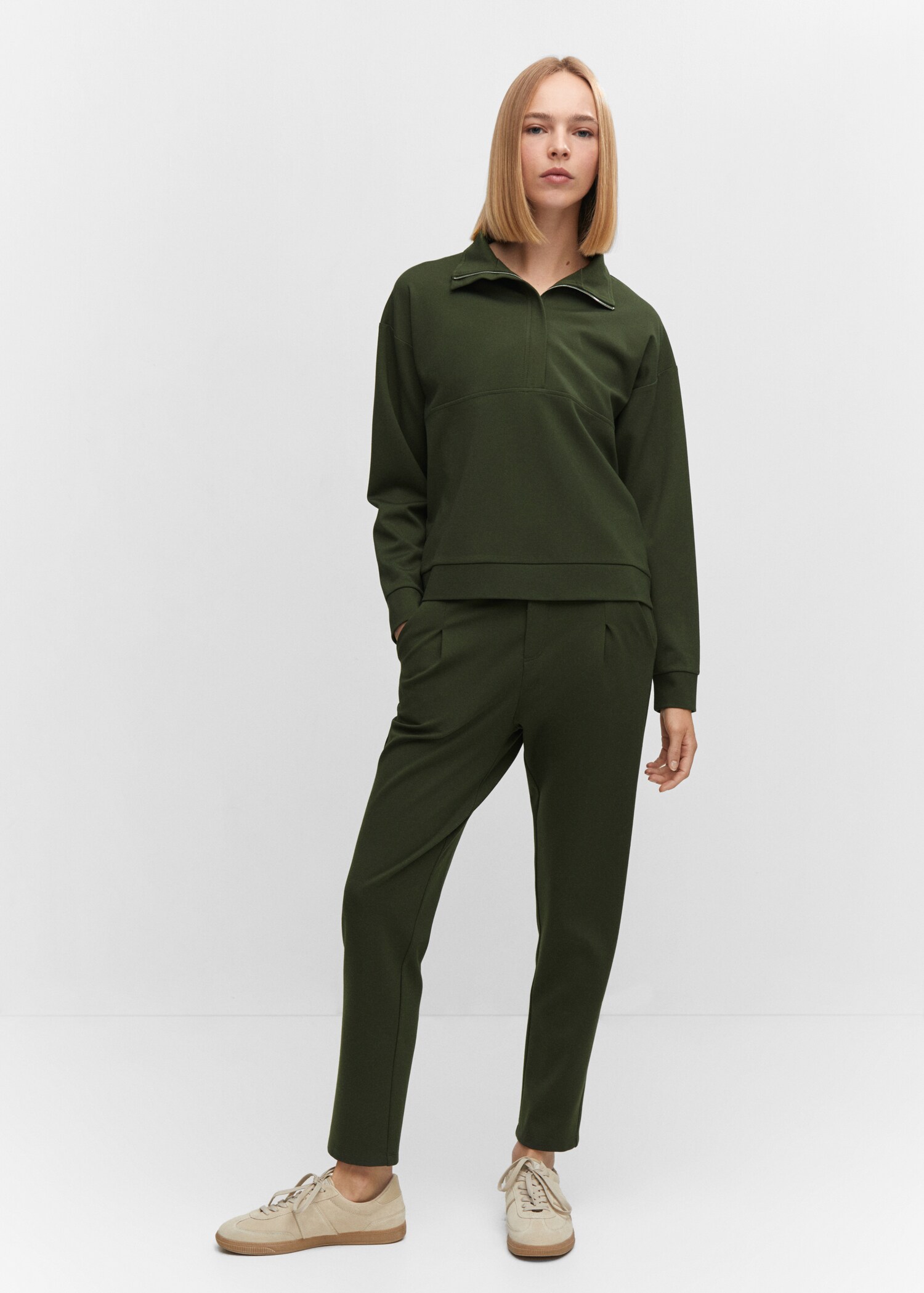 Pocket jogger trousers - General plane