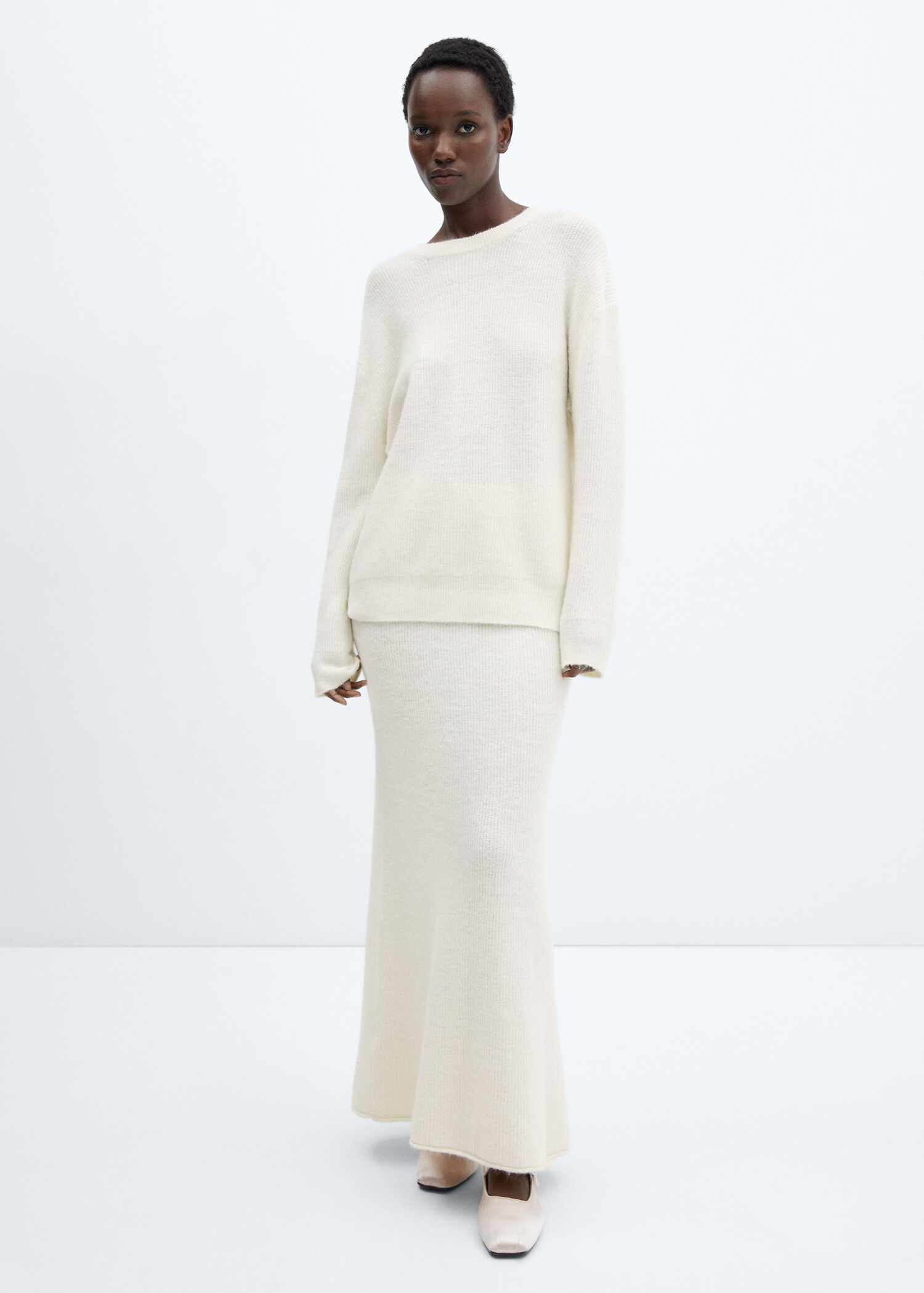 Long knitted skirt - General plane