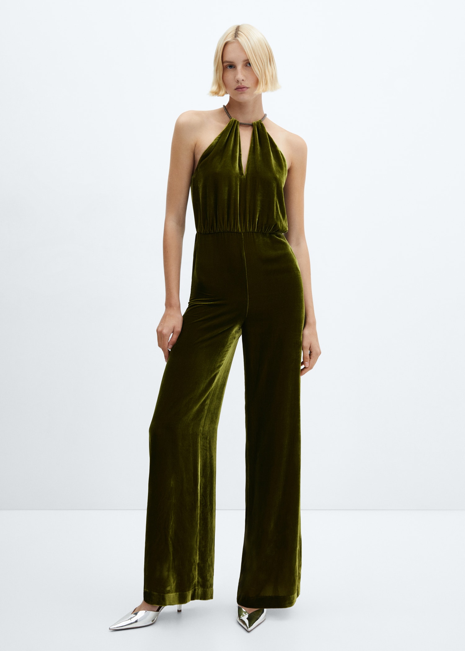 Halter-neck velvet jumpsuit - General plane