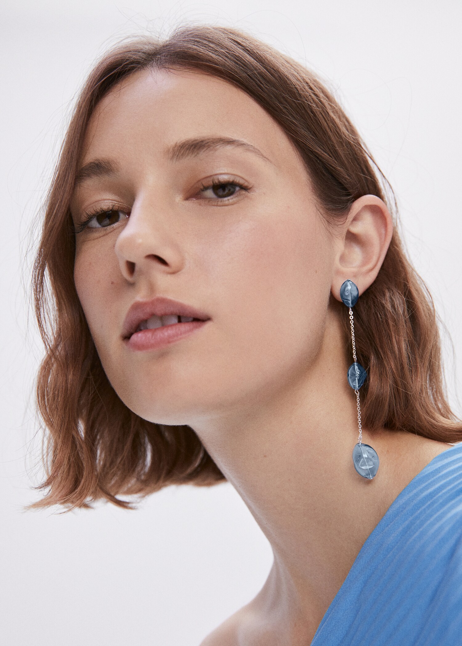 Crystal thread earrings - General plane