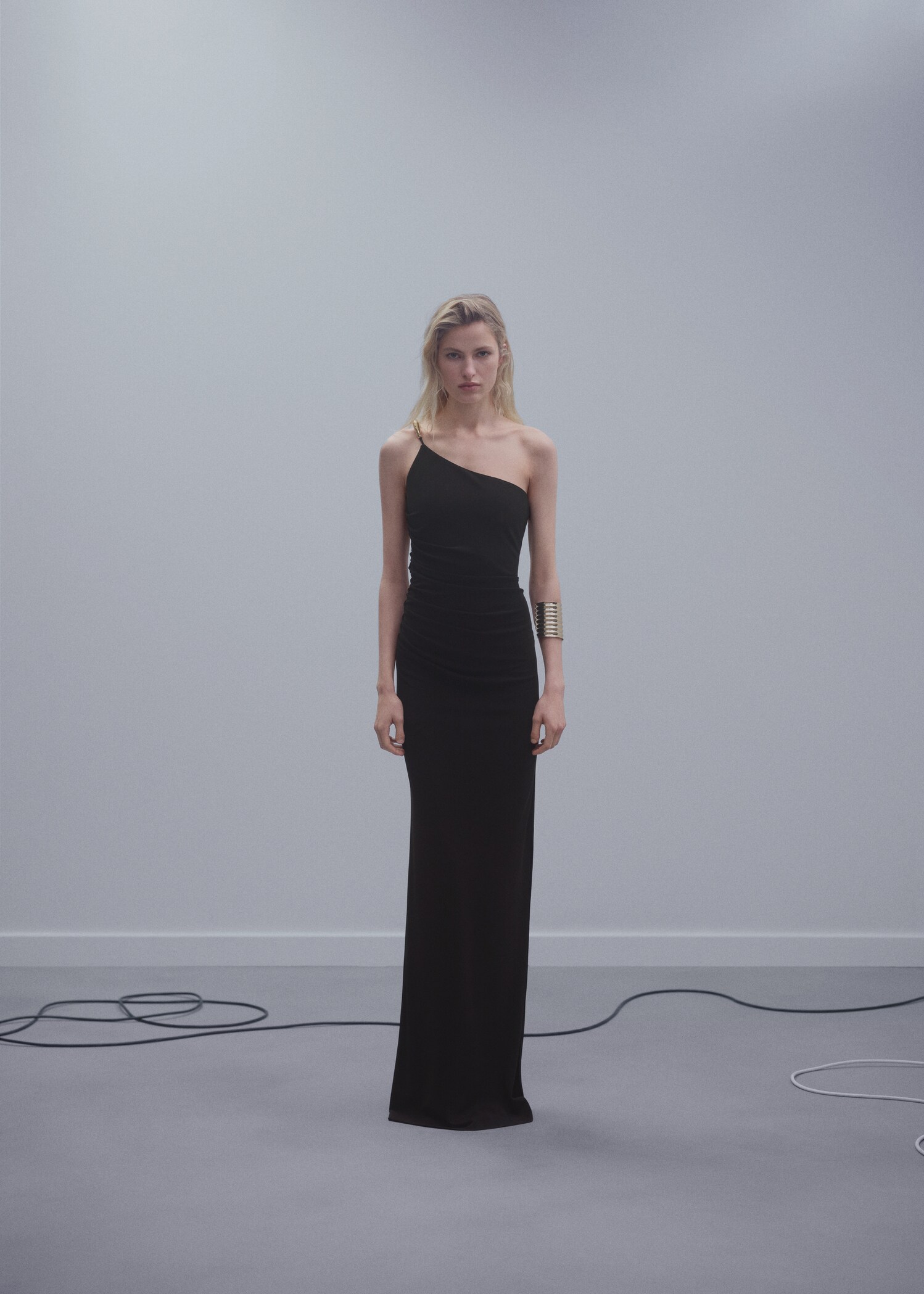 Asymmetrical dress with metallic appliqué - General plane