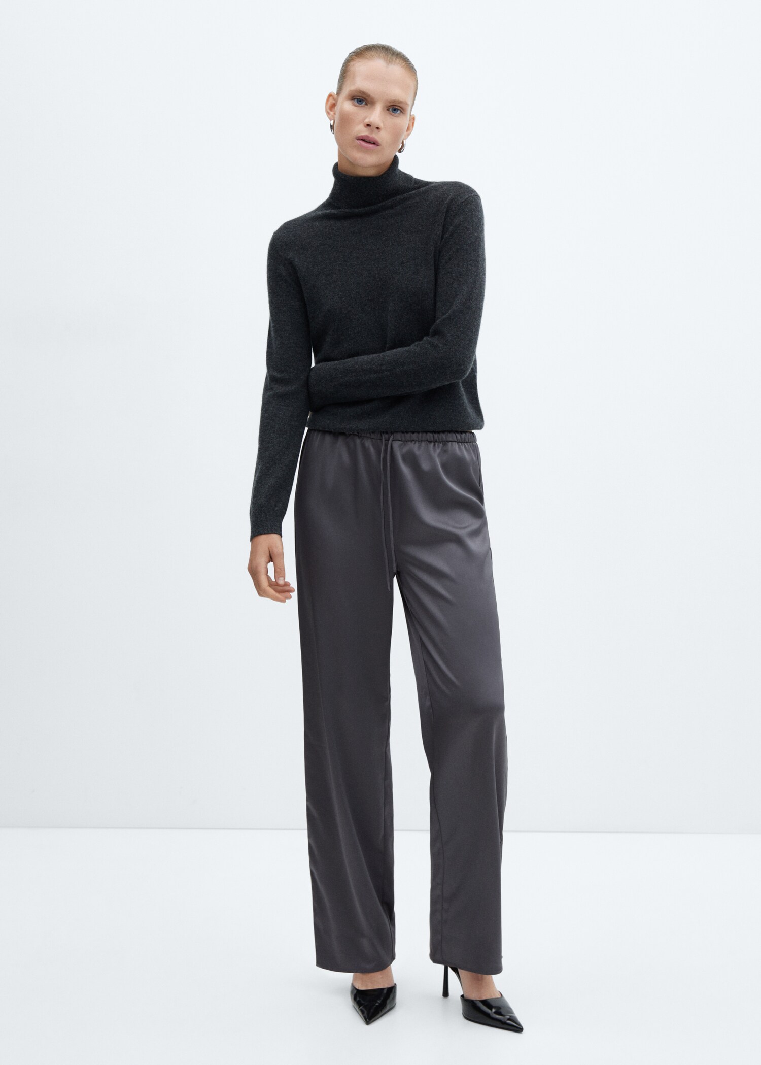 Pantalón cintura elástica satinado - Plano general
