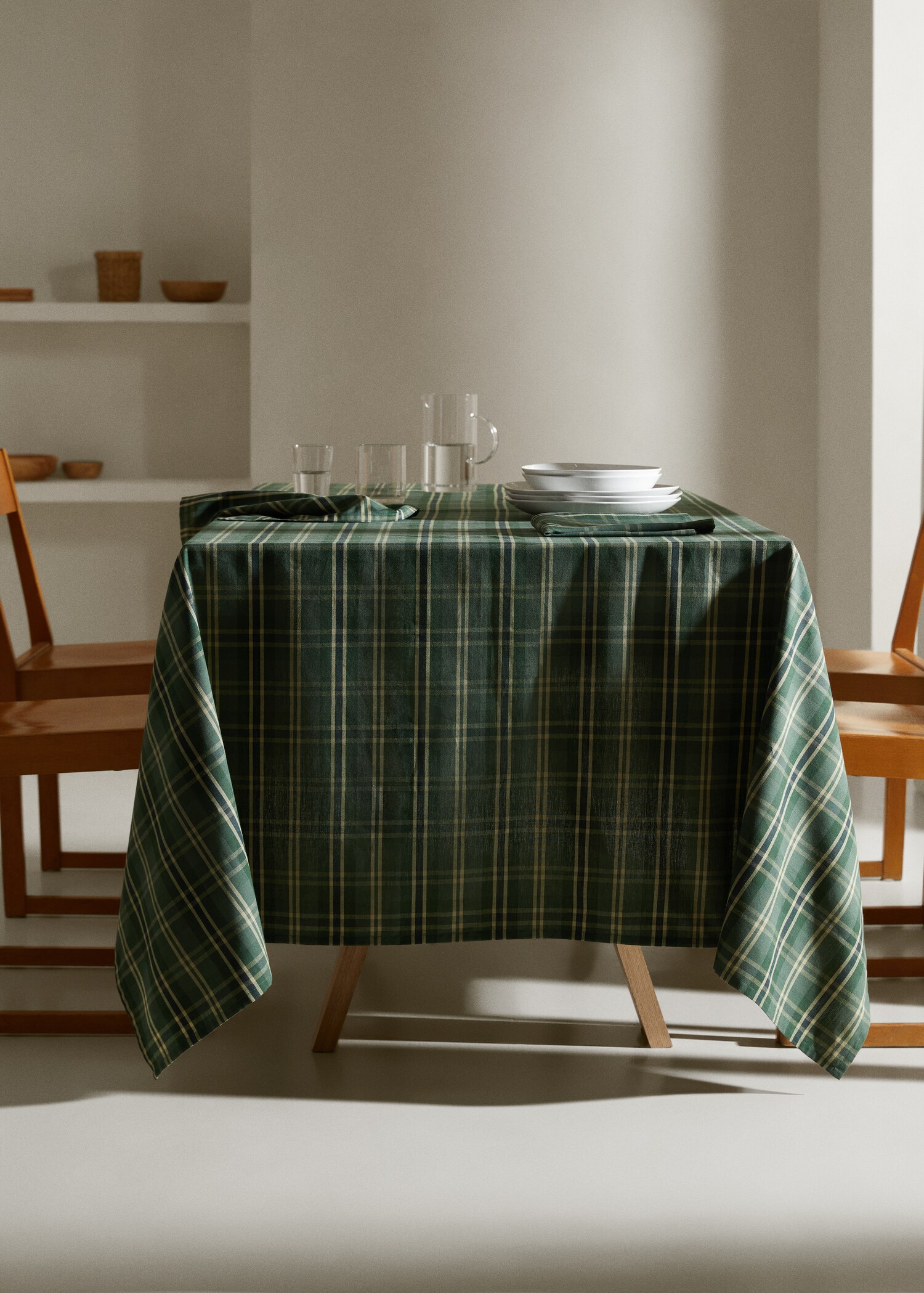 Striped cotton tablecloth 67x67 in - General plane