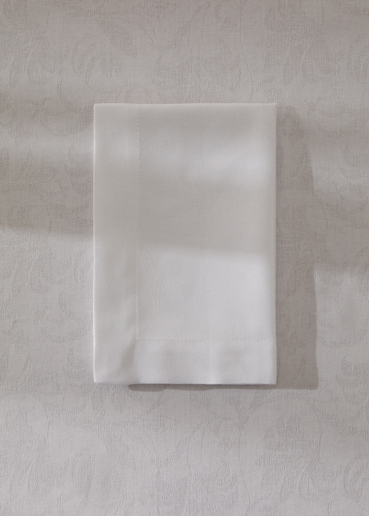 Jacquard floral cotton napkin - General plane