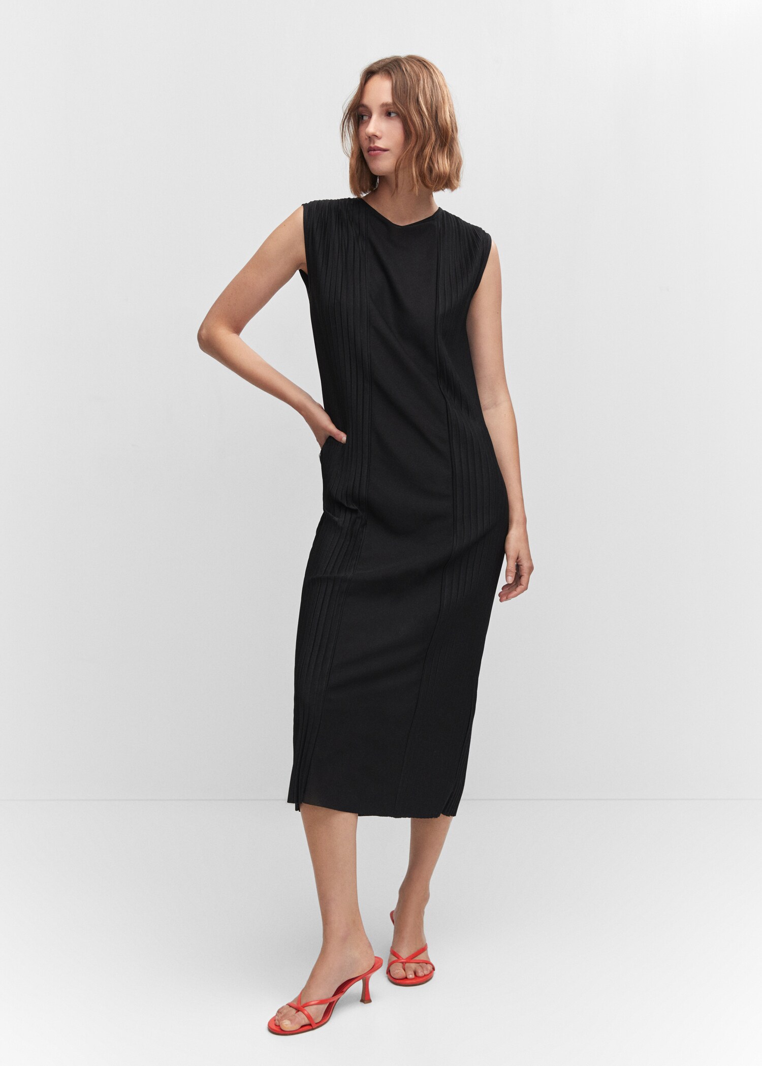 Vestido detalles plisados - Plano general