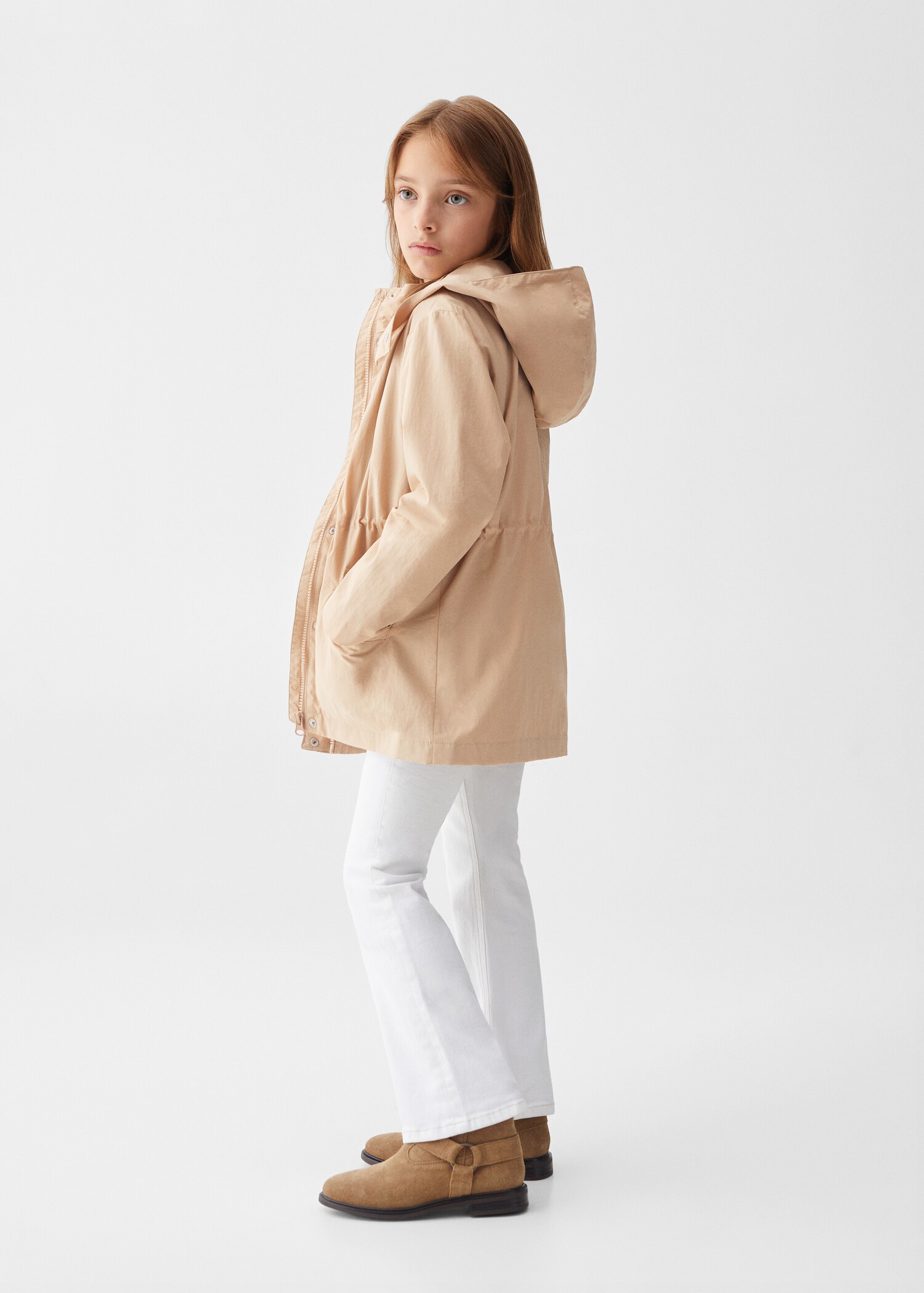 Hooded water-repellent parka - General plane