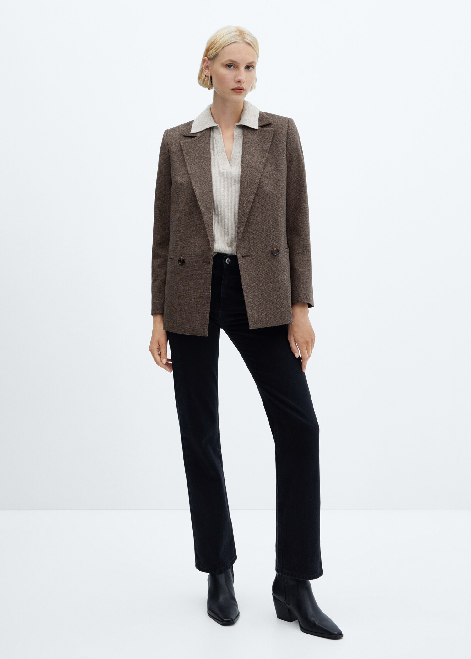 Double-breasted blazer with button - General plane