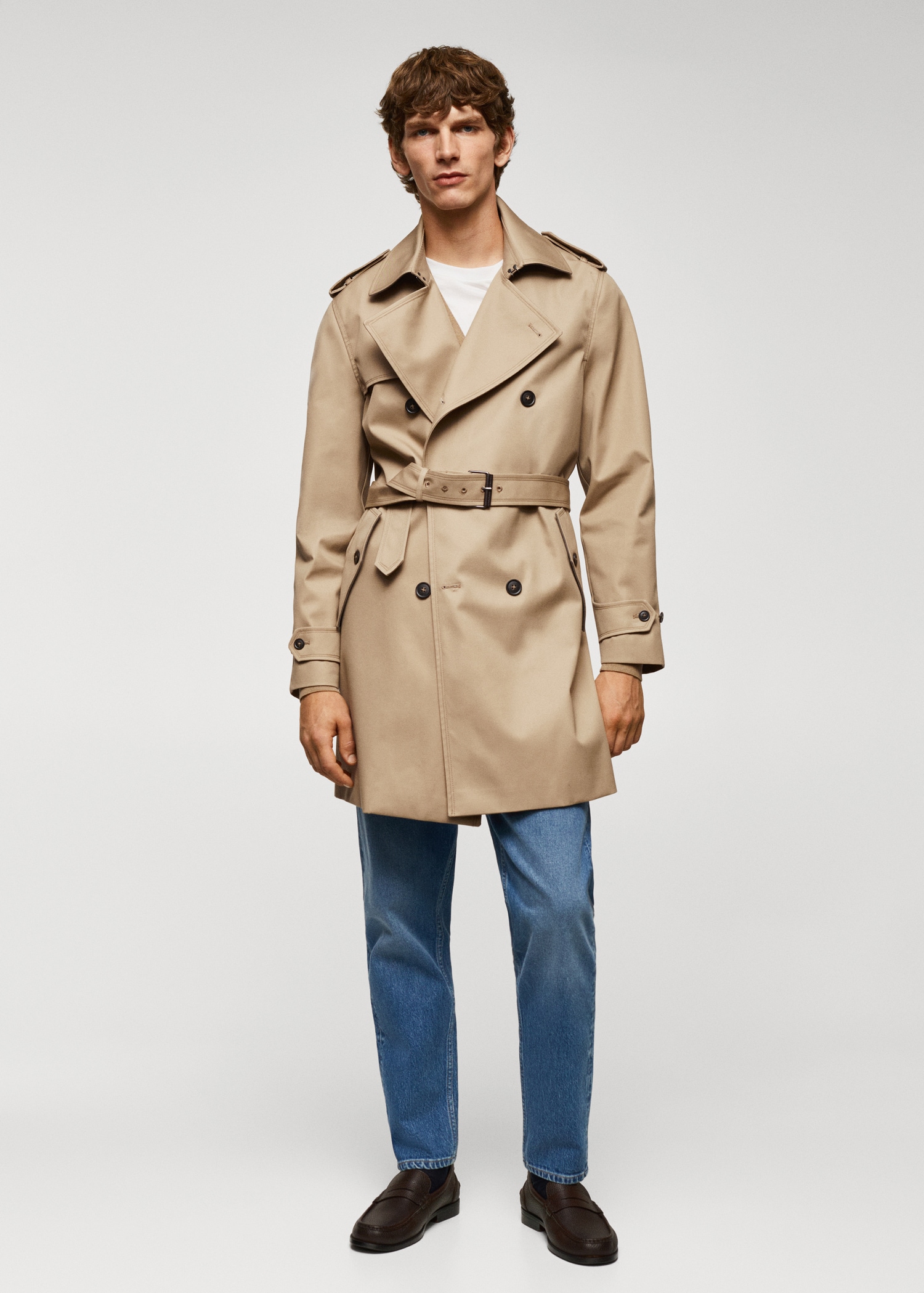 Classic water-repellent trench coat - General plane