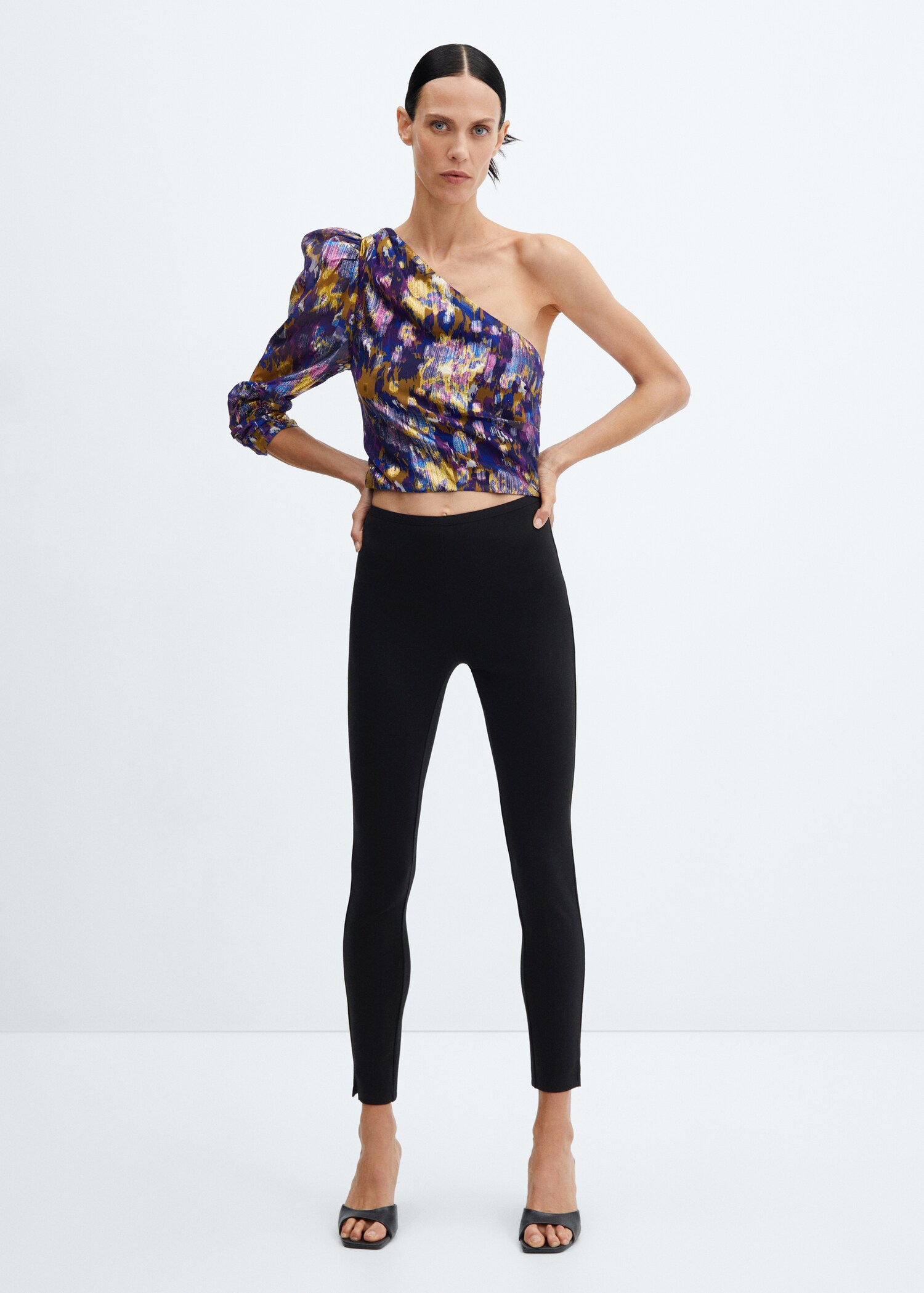 Blusa assimétrica estampada - Plano geral