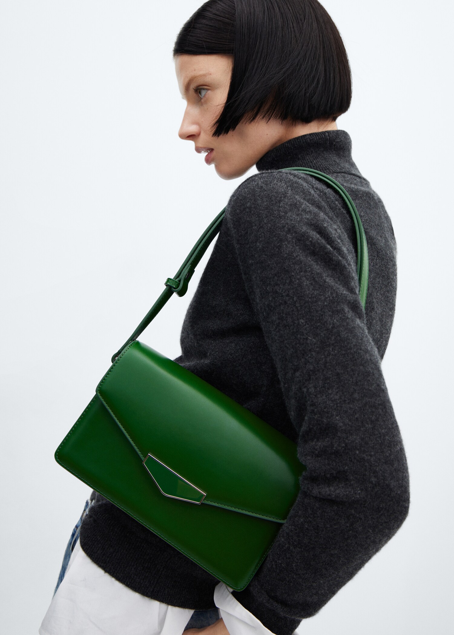 Bolso hombro solapa - Plano general
