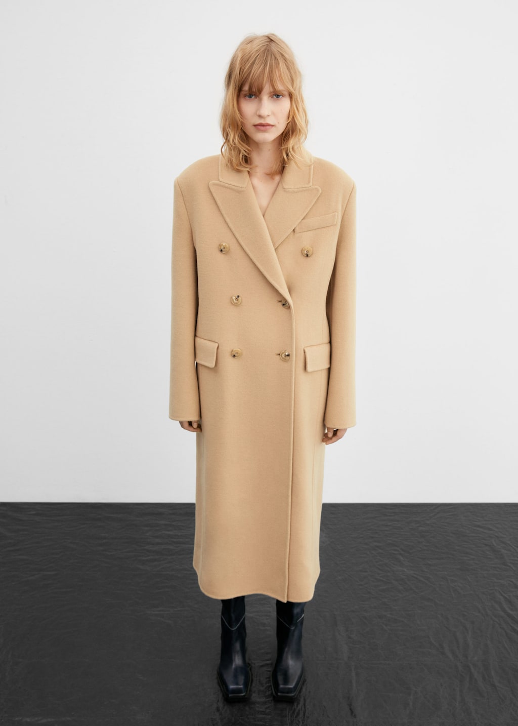 Double breasted virgin wool coat
