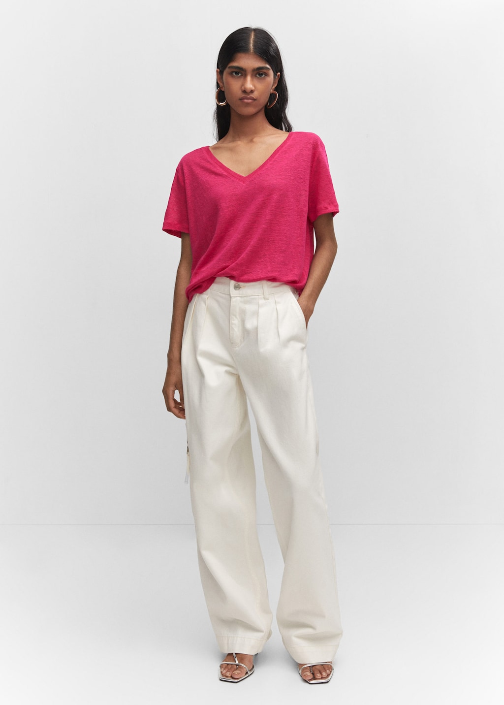 T shirt lin col V MANGO