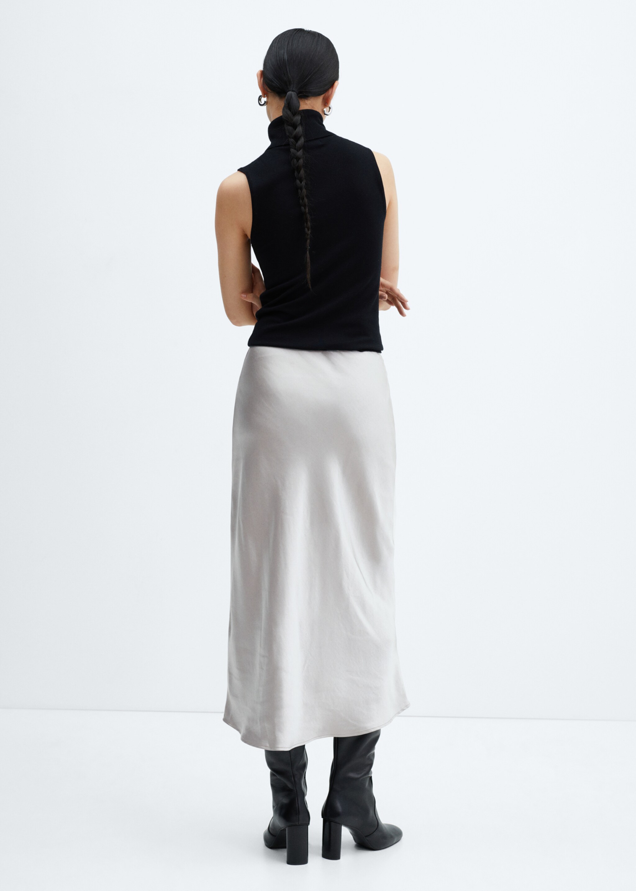 Midi satin skirt - Reverse of the article, Grey. Ref: 57030409-01.