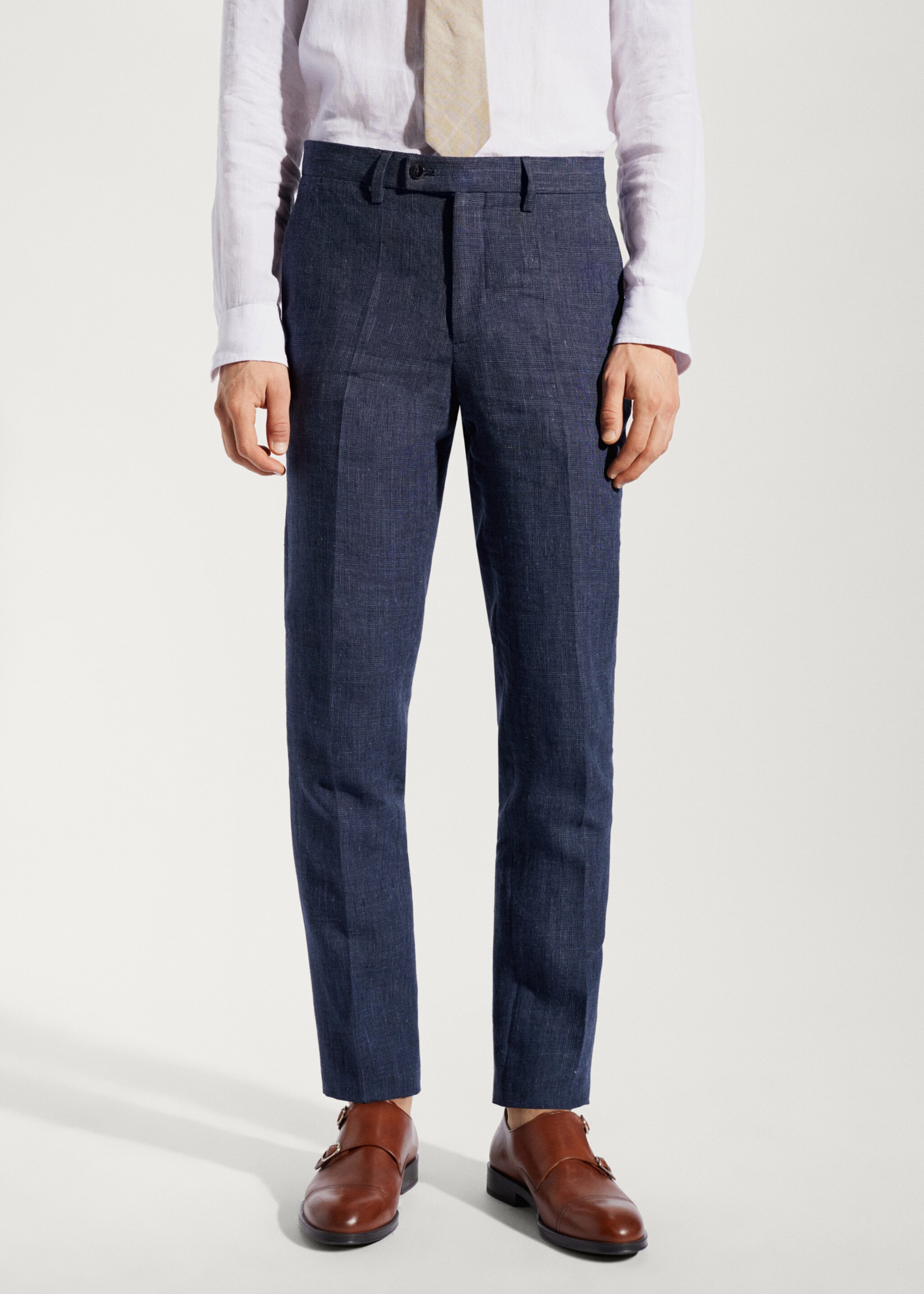 Pantalón traje 100% lino - Plano medio