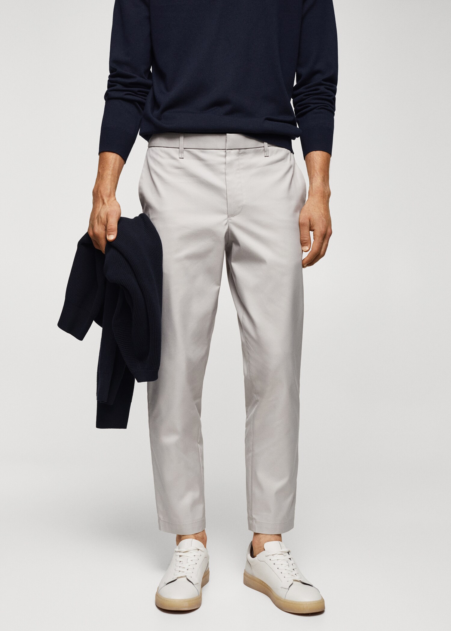 Pantalón slim fit algodón - Plano medio