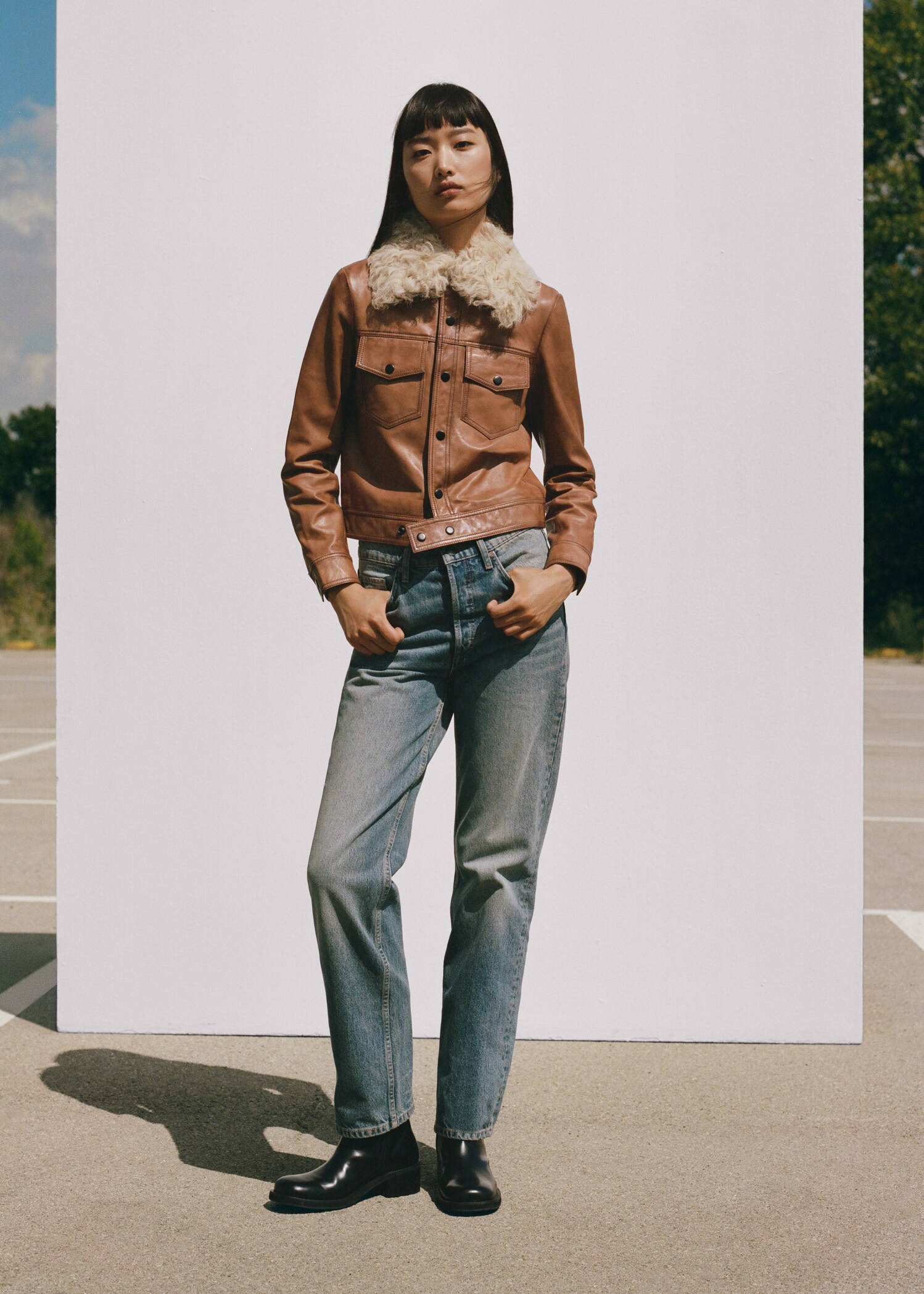Suede jacket with fur-effect collar - Details of the article 7