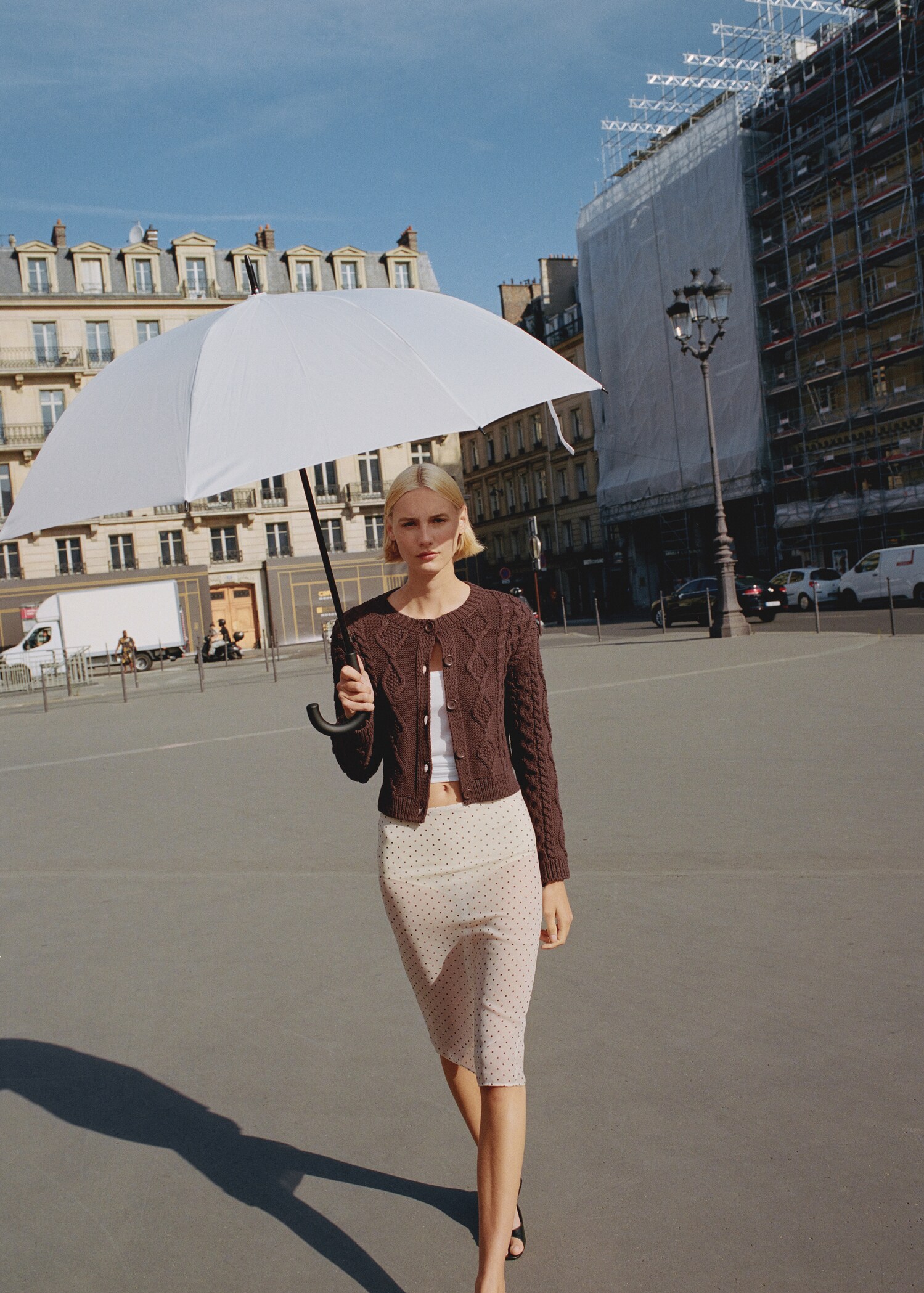 Semi-transparent polka-dot skirt - Details of the article 7