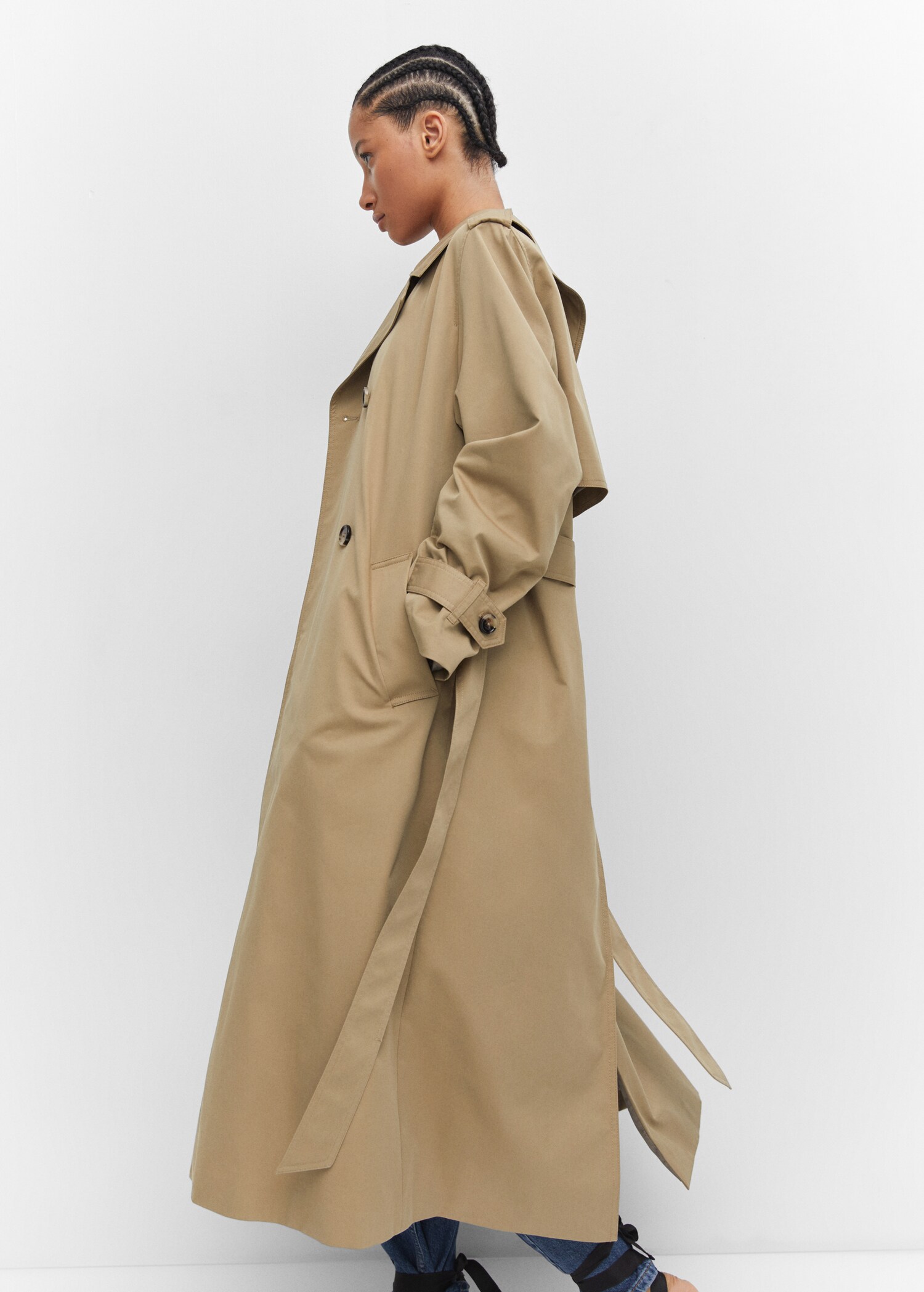 Double-breasted trench coat - Details of the article 3
