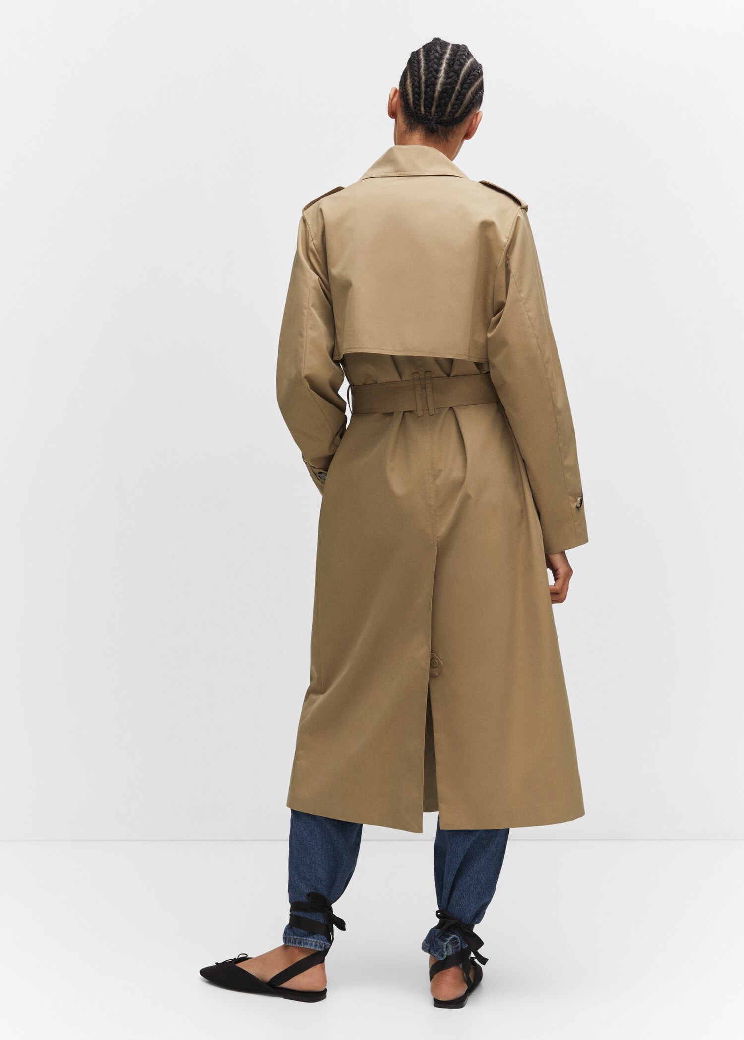 Double-breasted trench coat - Reverse of the article