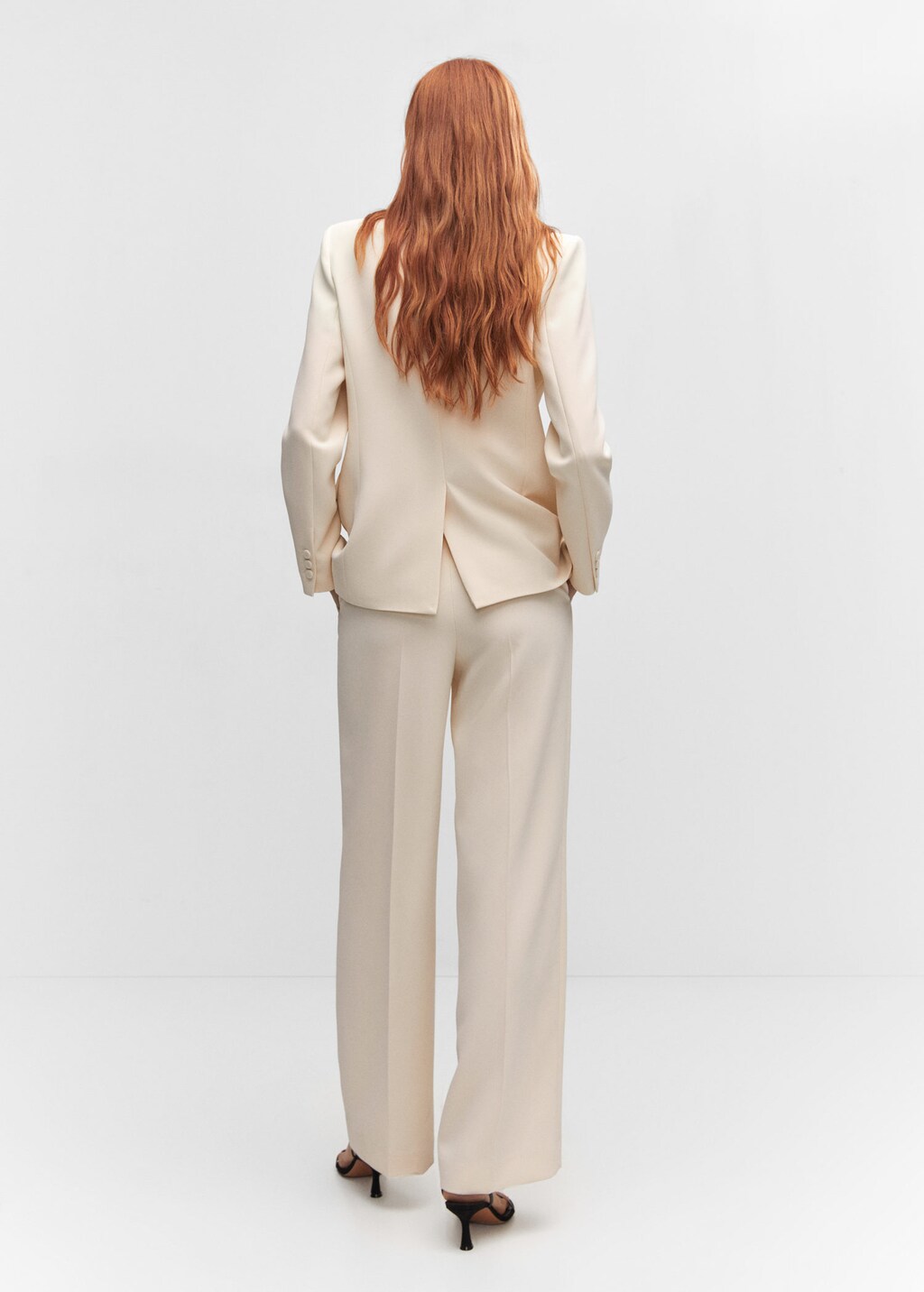 Veste structur e col smoking contrast MANGO