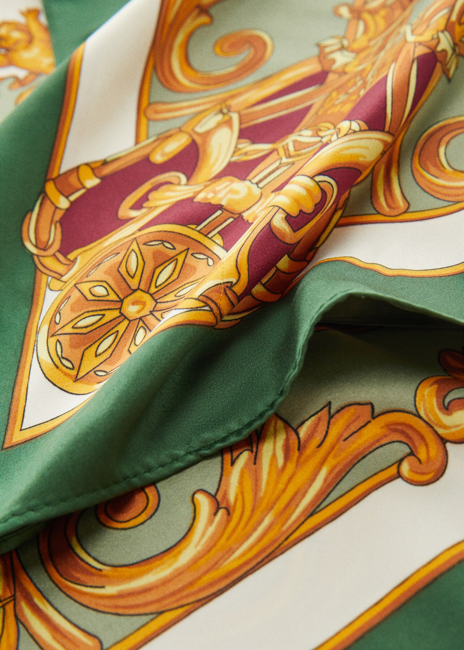 Syal motif Baroque - Tampilan Sedang