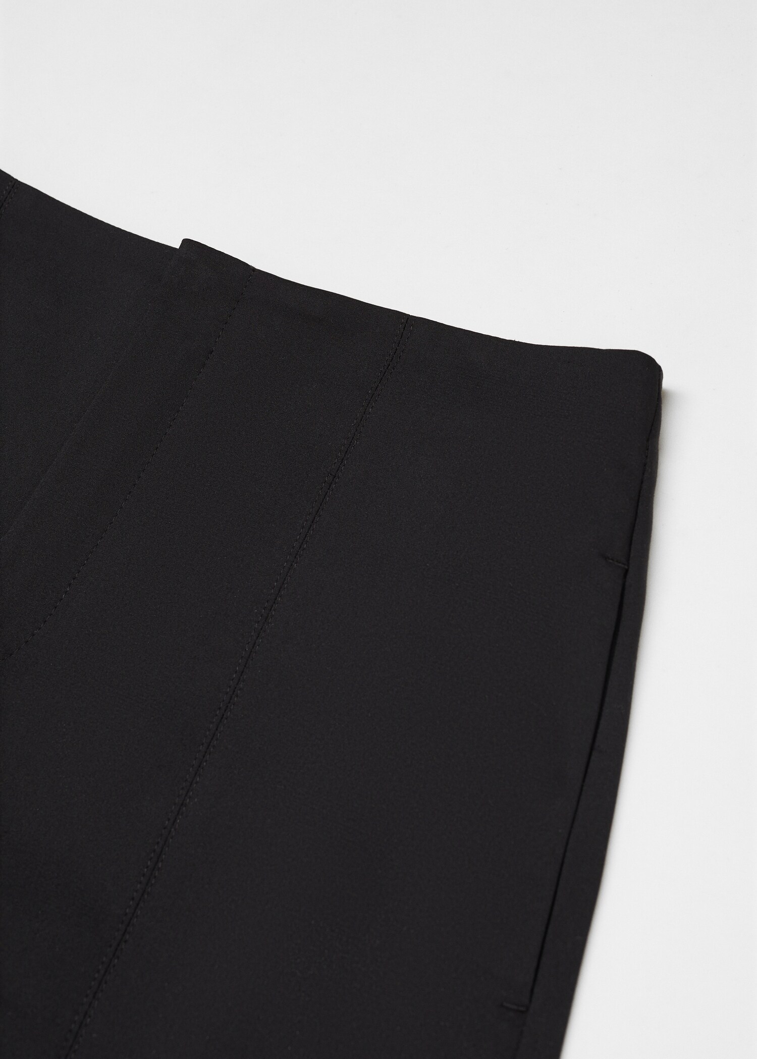 High-waist straight shorts - Details of the article 8