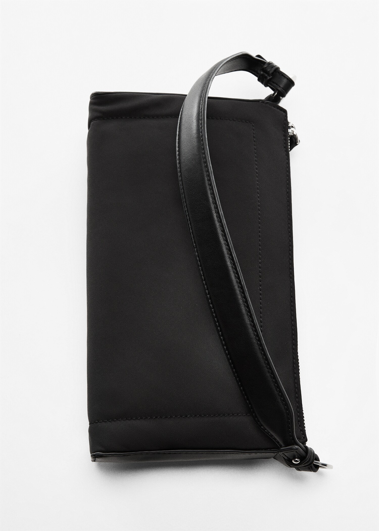 Shoulder bag with short handle - Details of the article 5