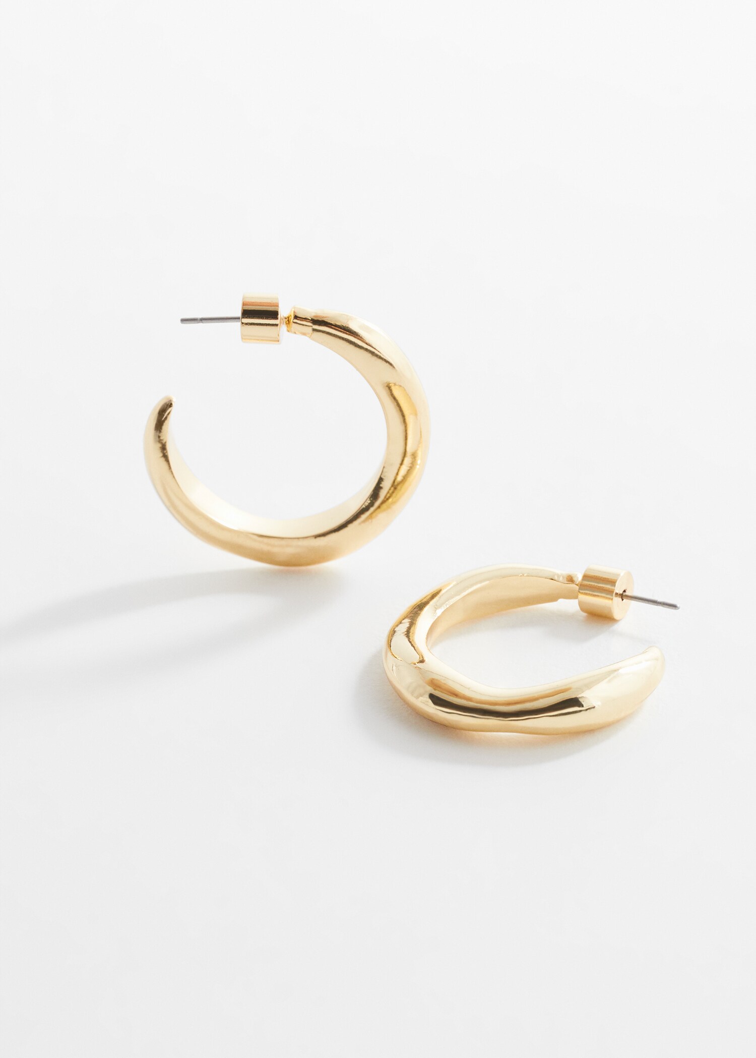 Twisted hoop earrings - Medium plane