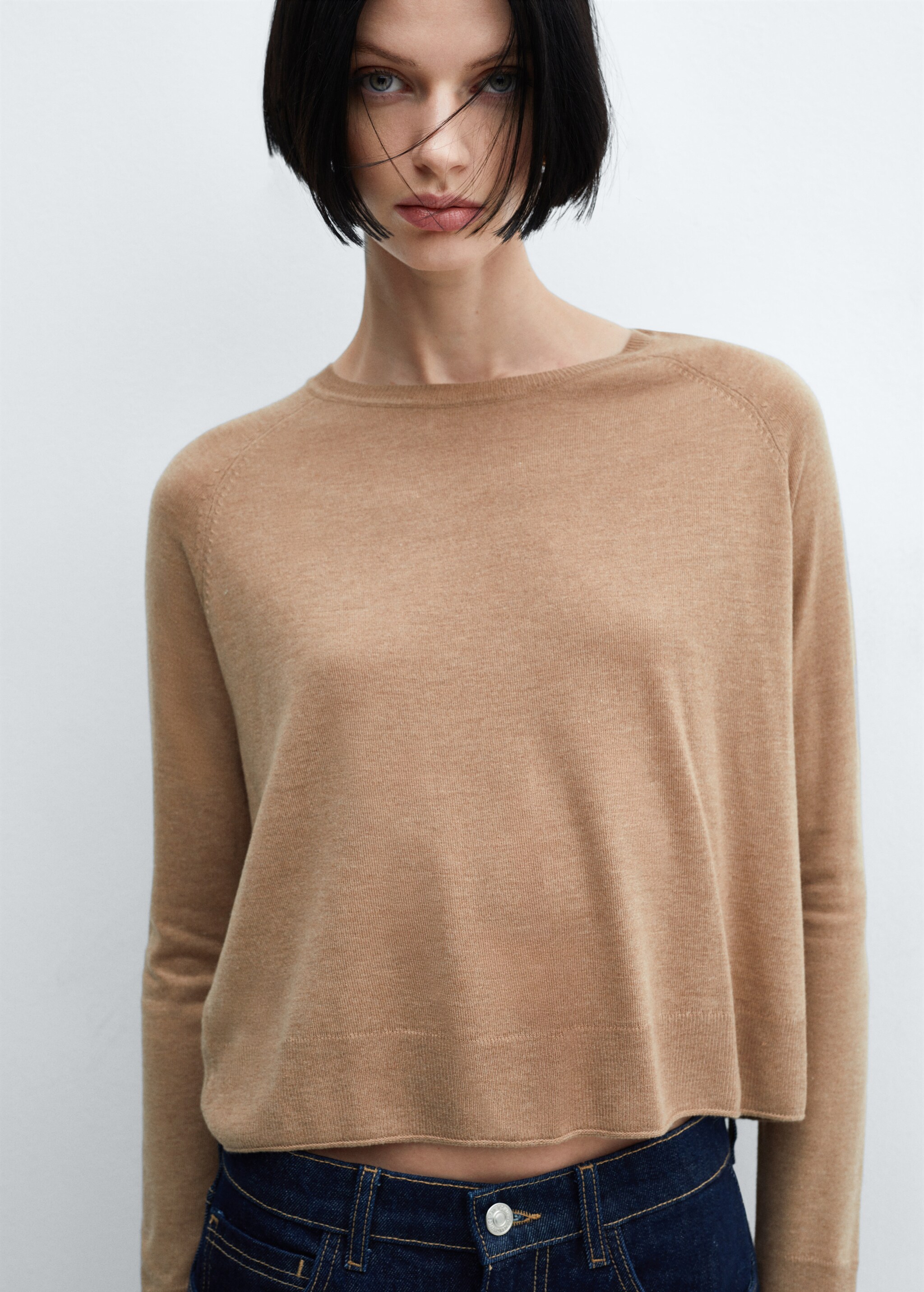Fine-knit round-neck sweater - Details of the article 1