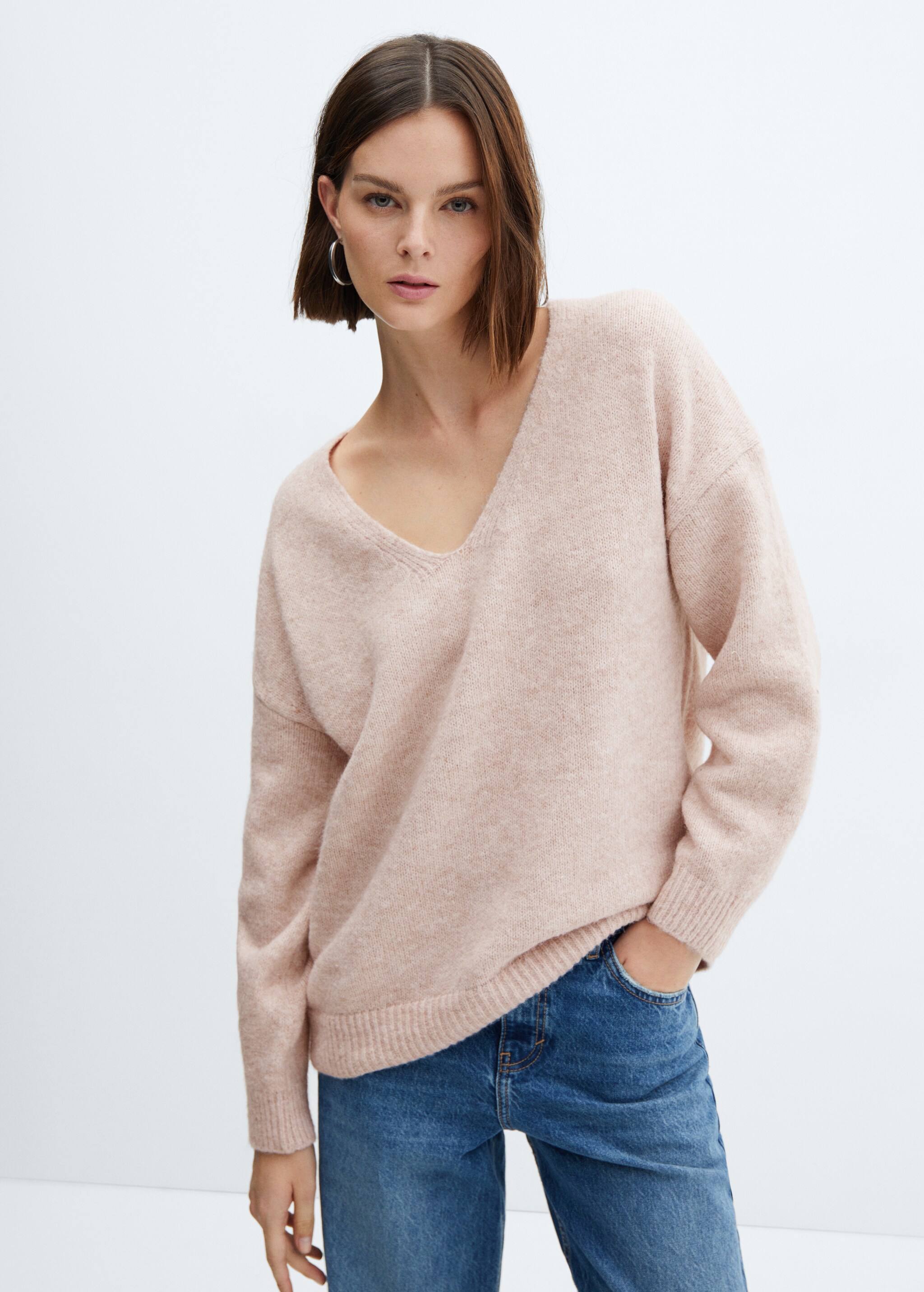 V-neck knit sweater - Medium plane