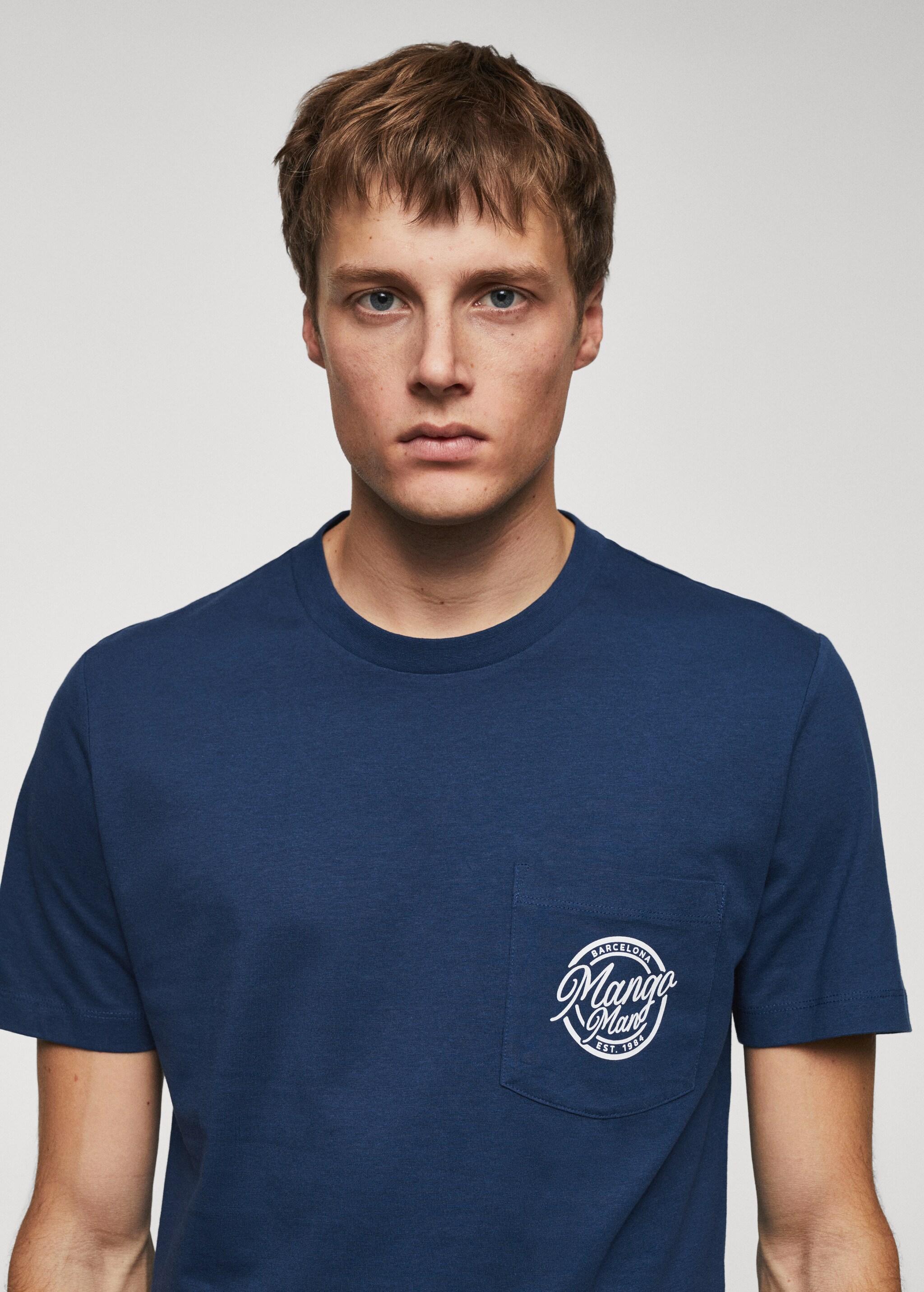 100% cotton t-shirt with logo - Details of the article 1