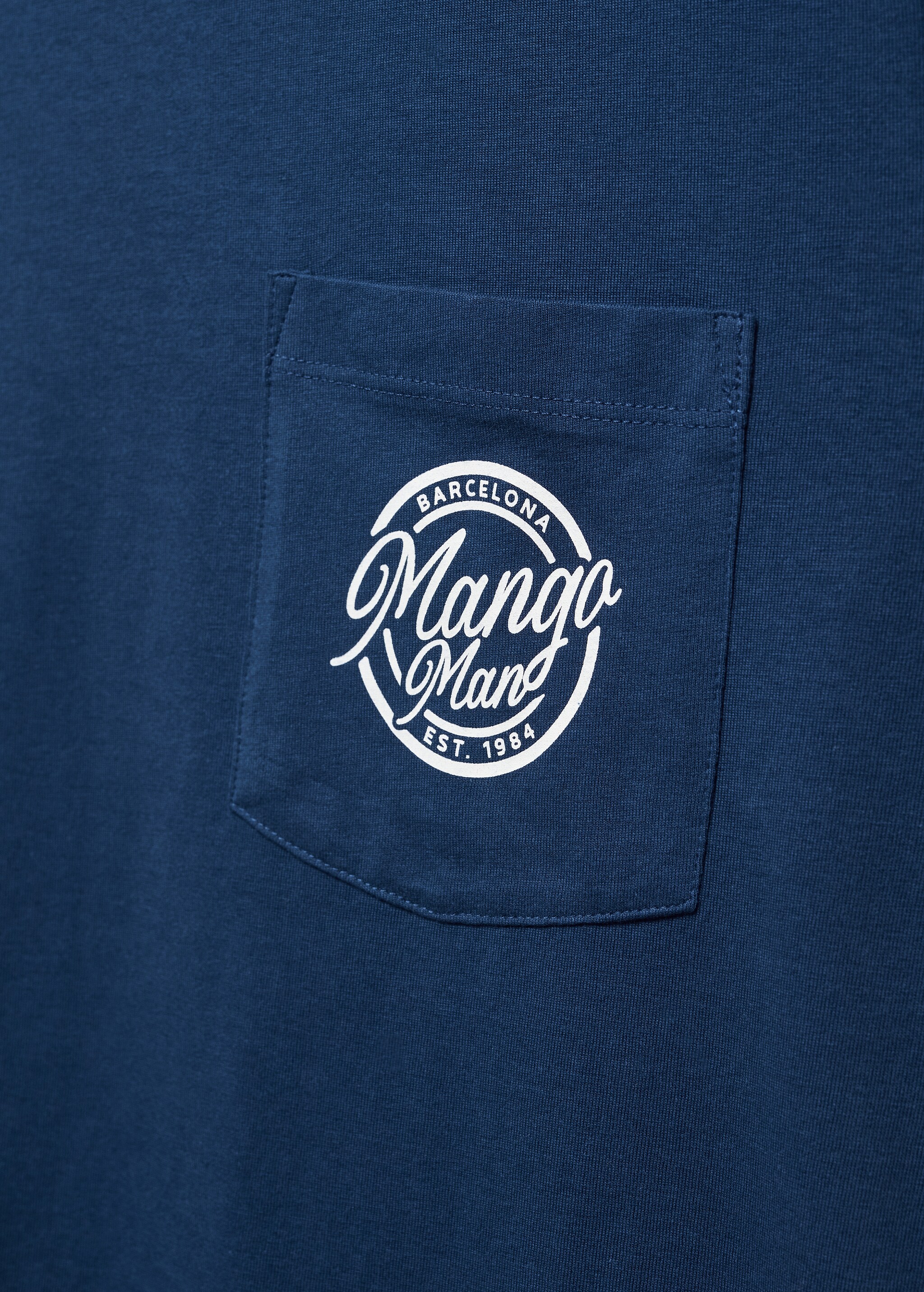 100% cotton t-shirt with logo - Details of the article 8