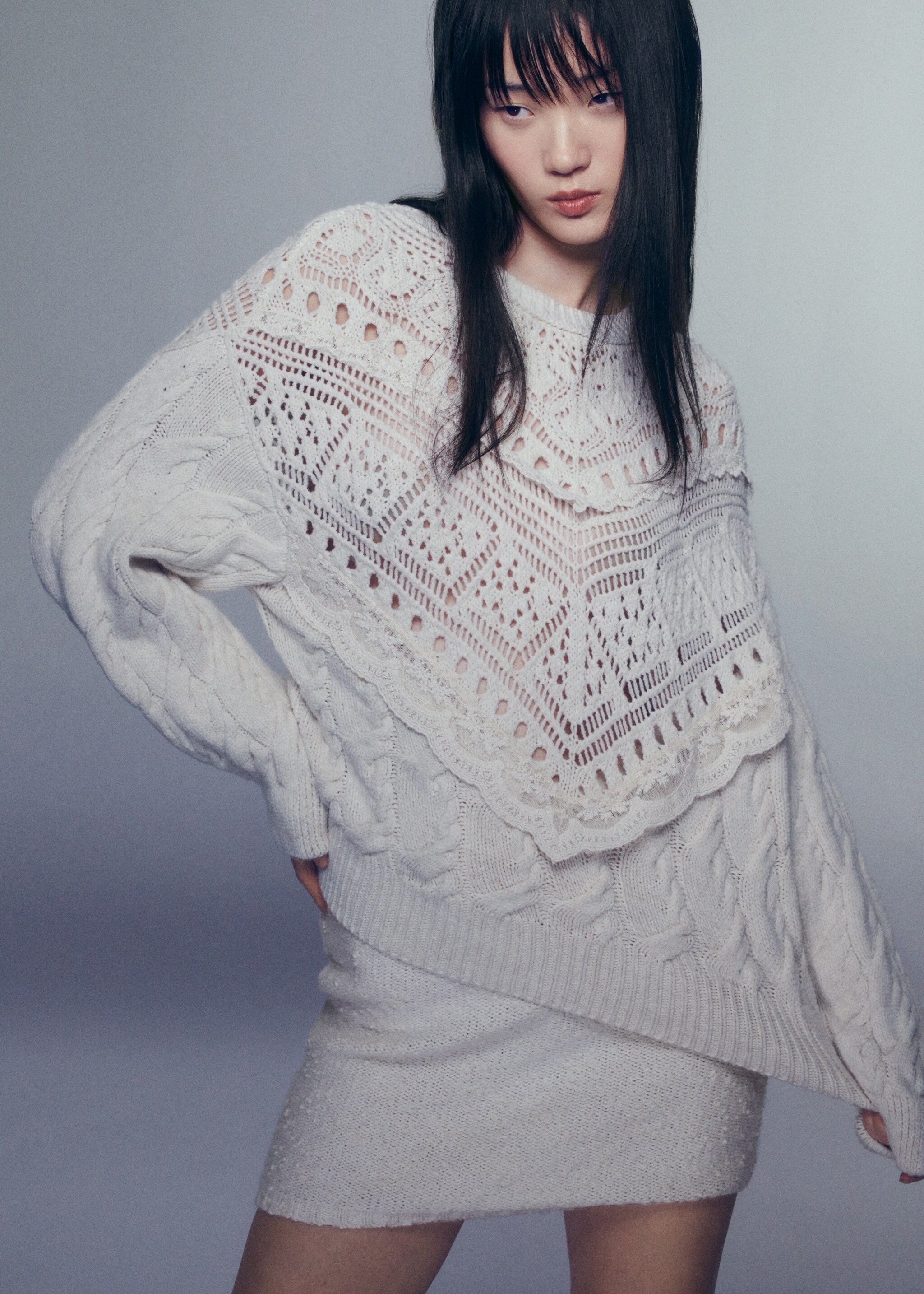 Knitted sweater with openwork details - Details of the article 7