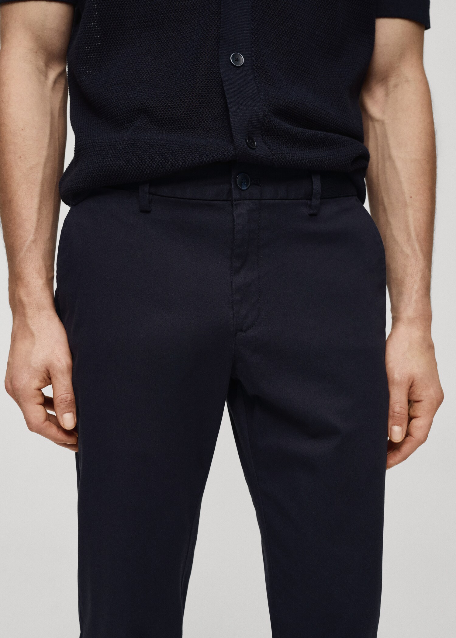 Cotton tapered crop pants - Details of the article 1