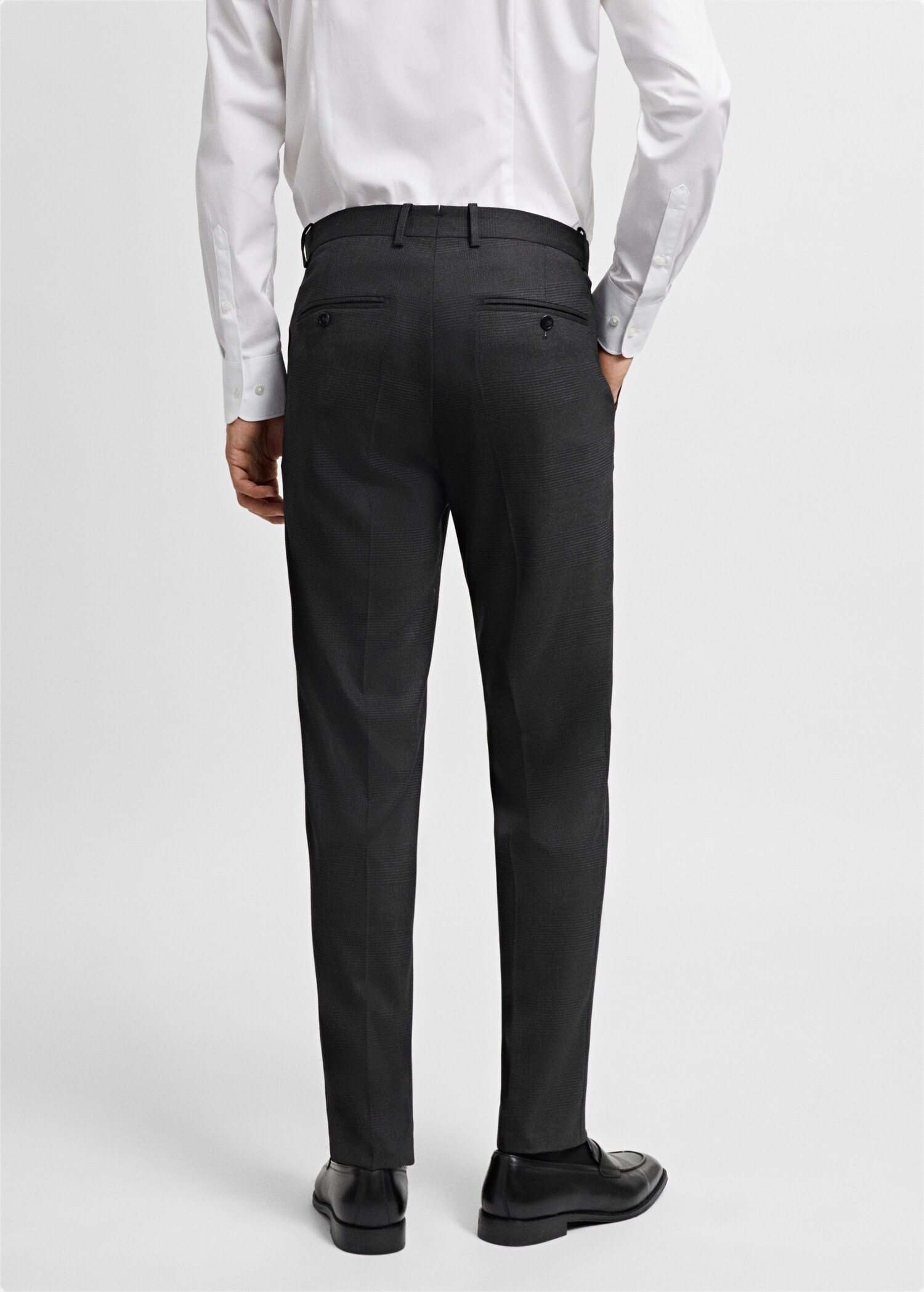 Pantaloni completo slim fit fresco di lana - Retro dell'articolo