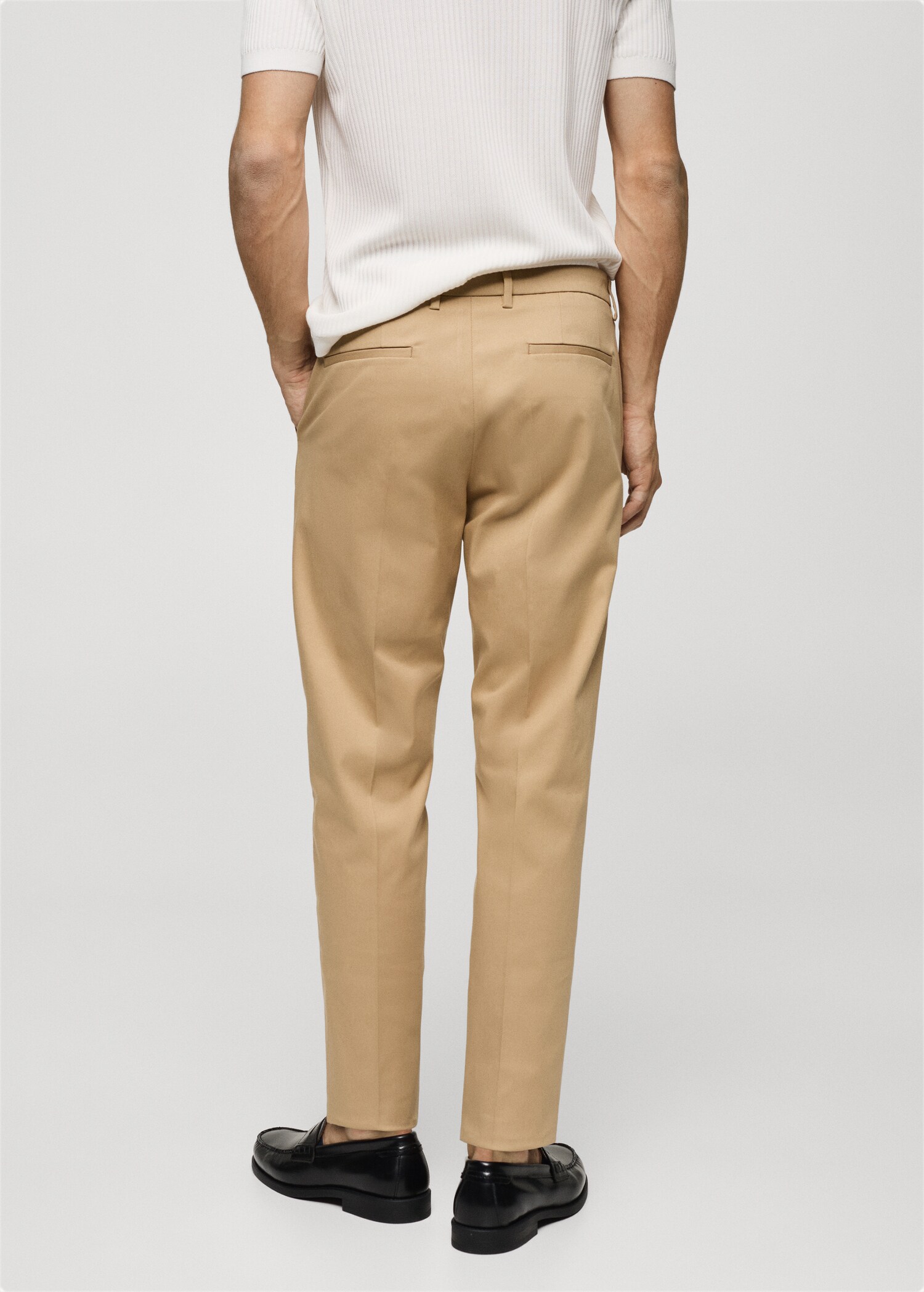 Брюки-чинос slim fit - Обратная сторона изделия