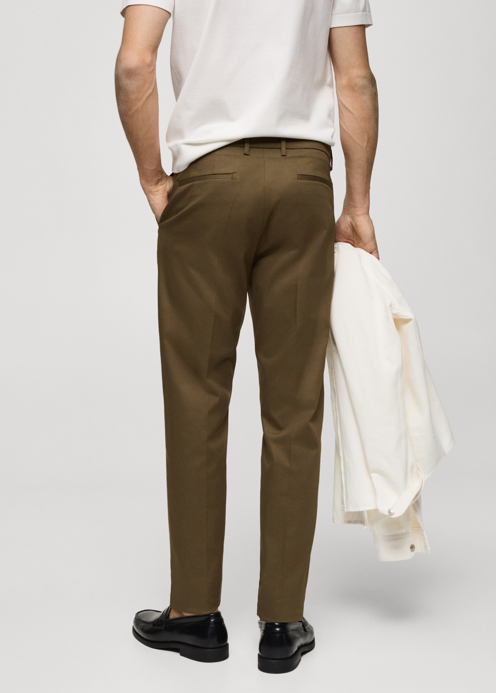 Pantalón chino slim fit - Reverso del artículo
