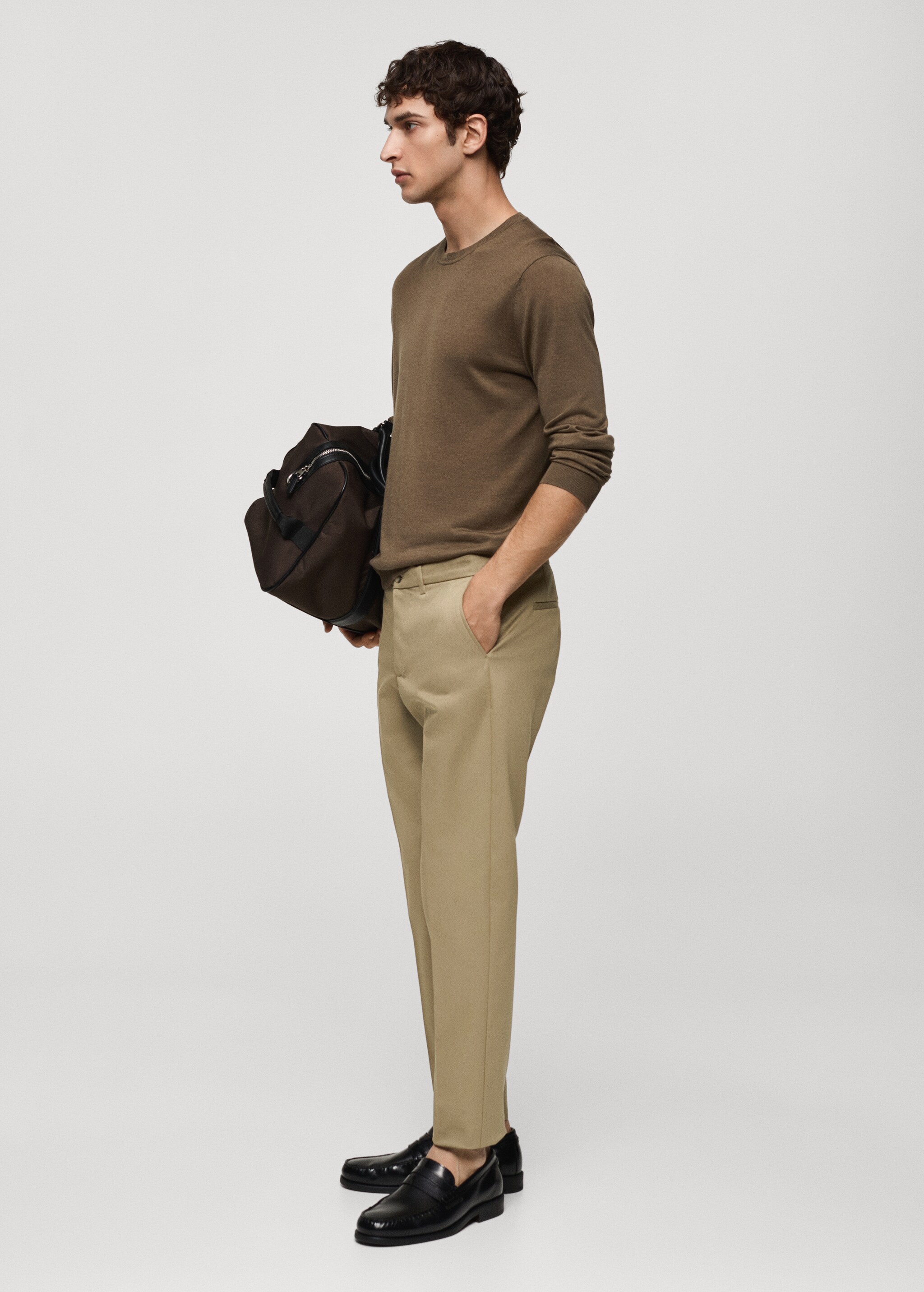 Slim fit chino trousers - Details of the article 2