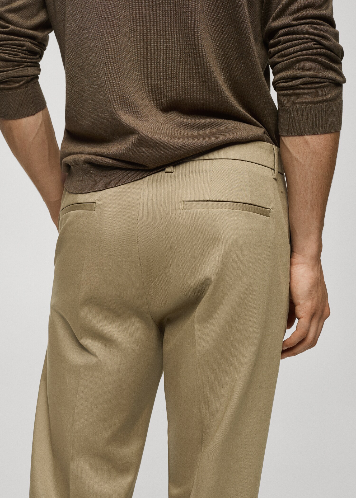 Slim fit chino trousers - Details of the article 4