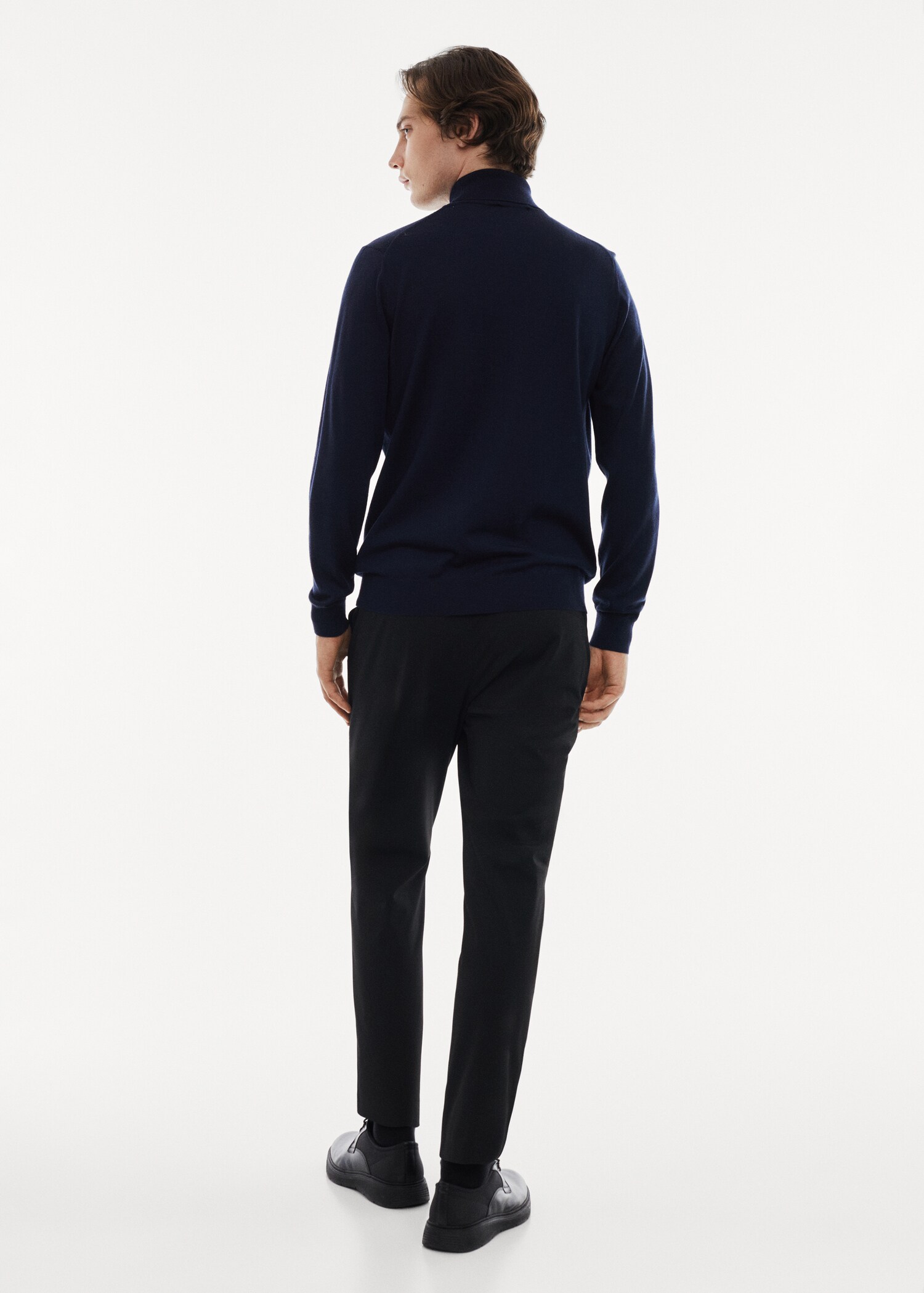 100% merino wool turtleneck sweater - Reverse of the article