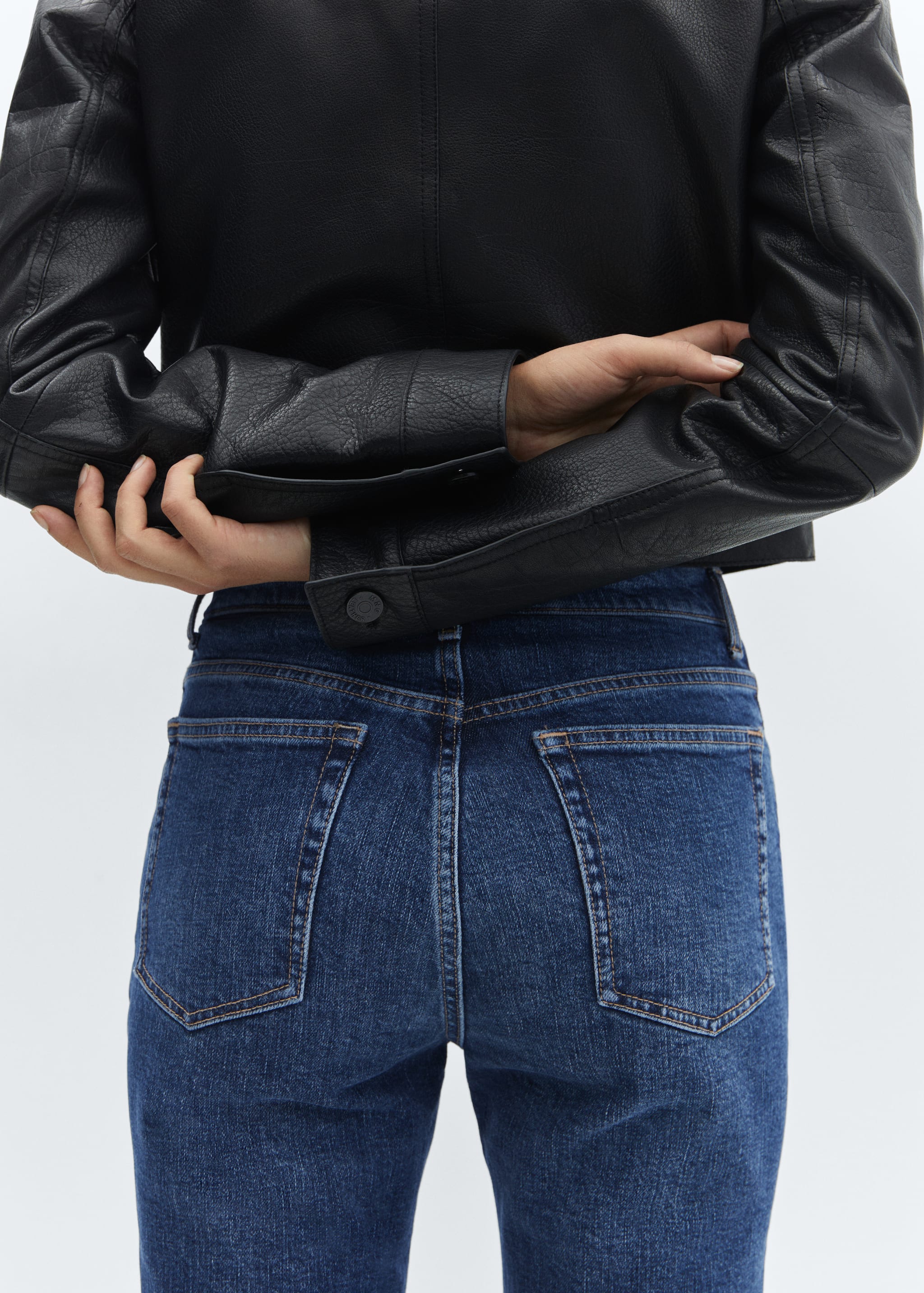 Slim cropped jeans - Details of the article 2
