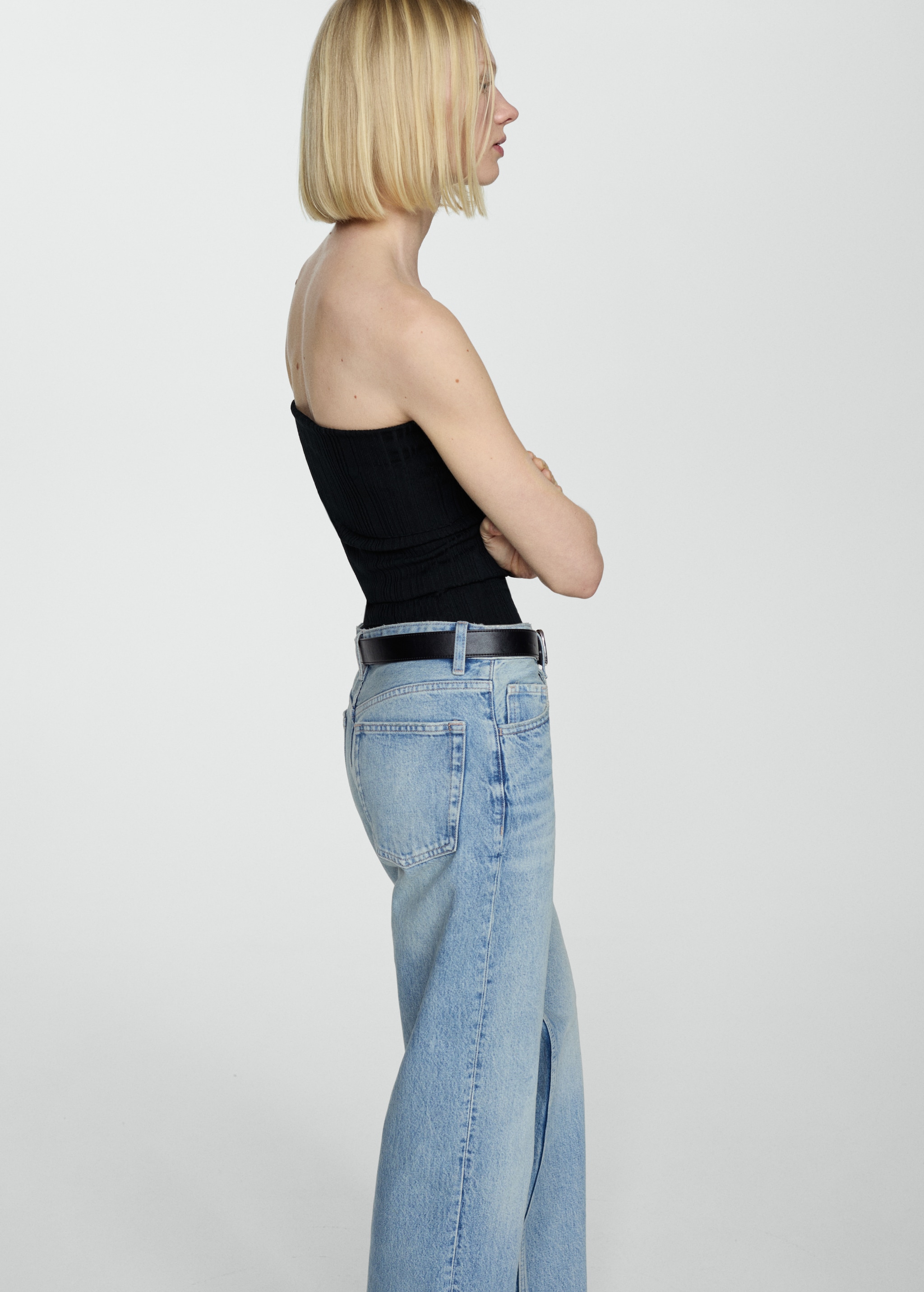 Прямые джинсы с посадкой на талии - Деталь изделия 2