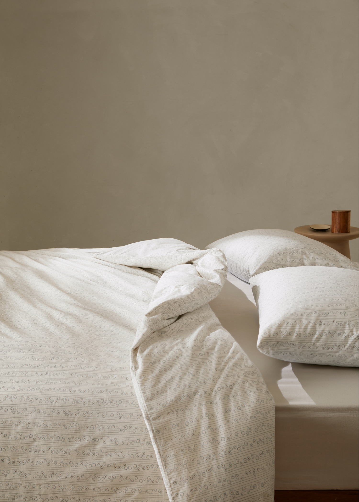 100% cotton duvet cover with flowers Superking bed - Details of the article 7
