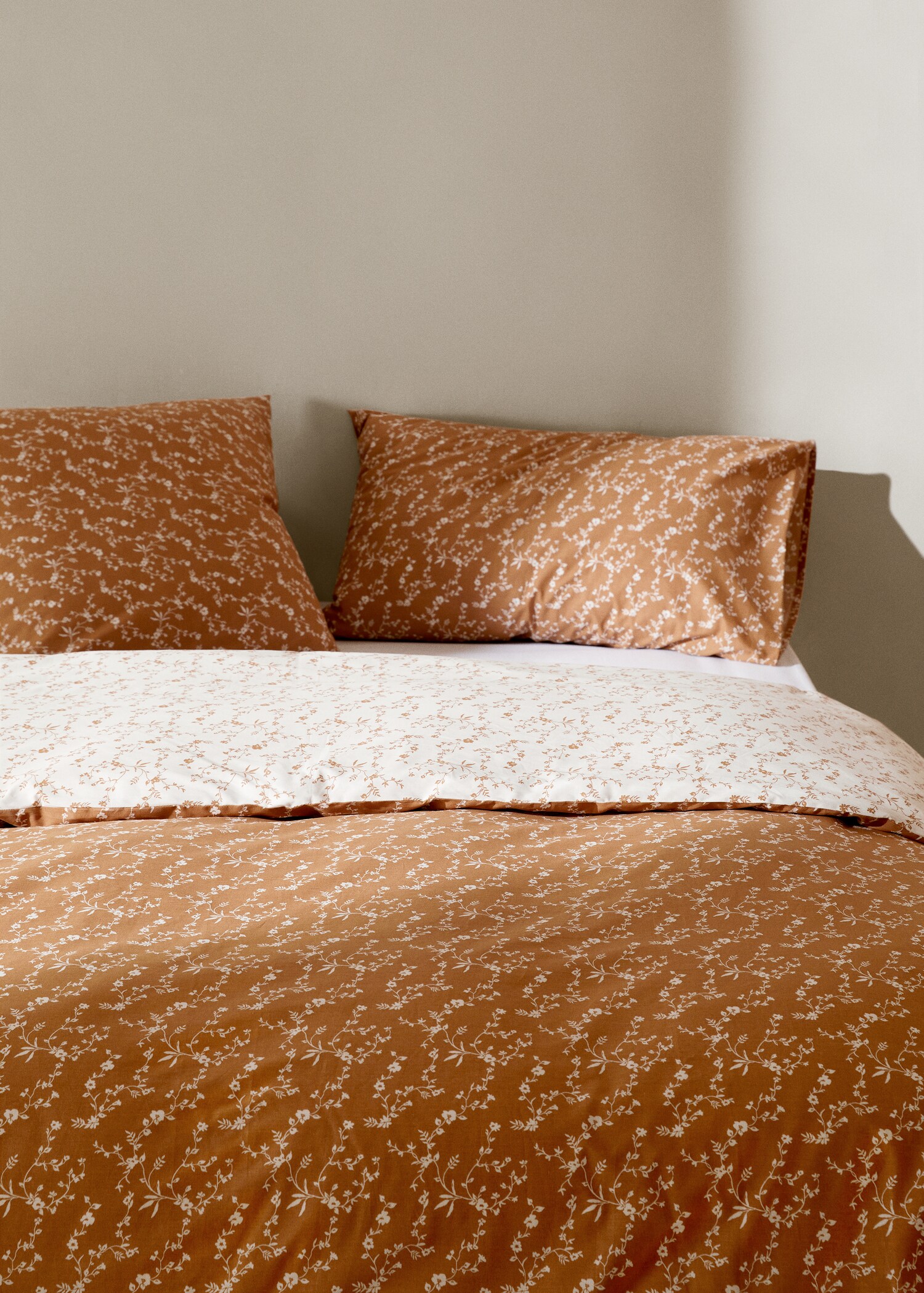Wendbarer Bettbezug mit Blümchenmuster für 90 cm Bett - Detail des Artikels 7