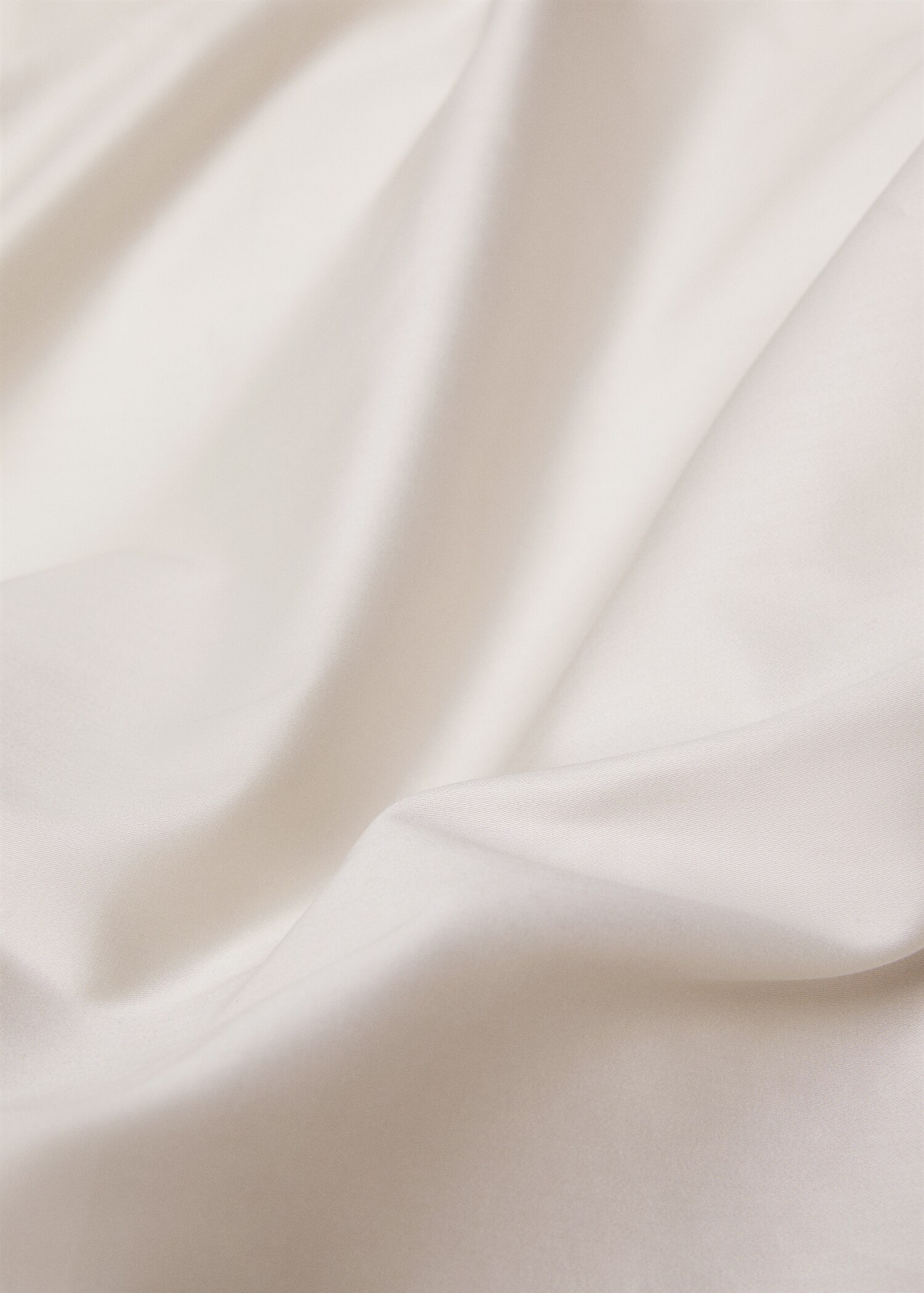 Satin duvet cover for king bed - Details of the article 2