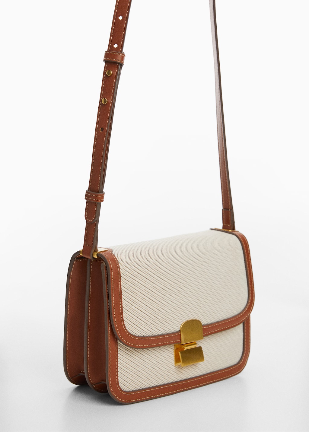 Crossbody bag with flap