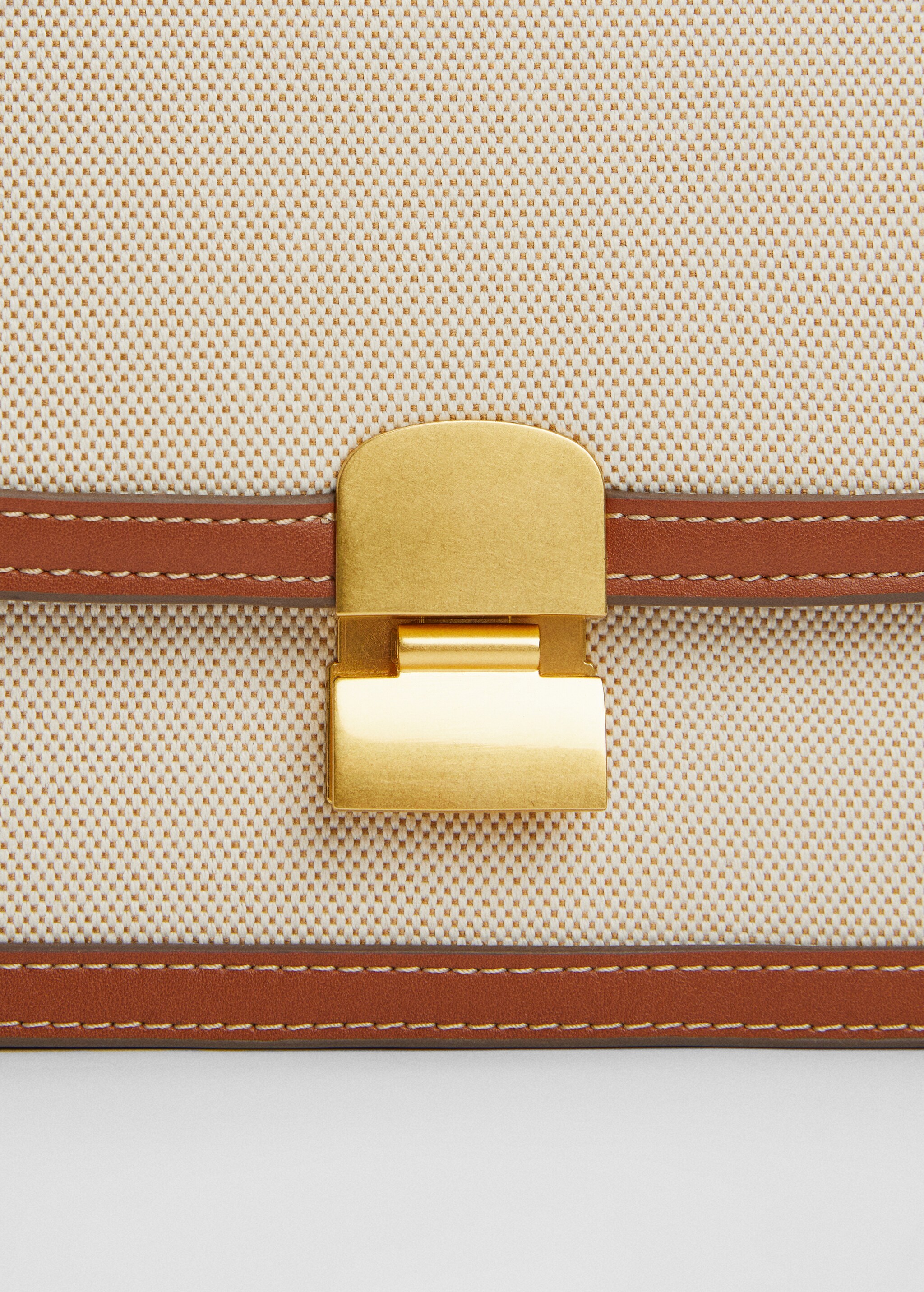 Crossbody bag with flap - Details of the article 2