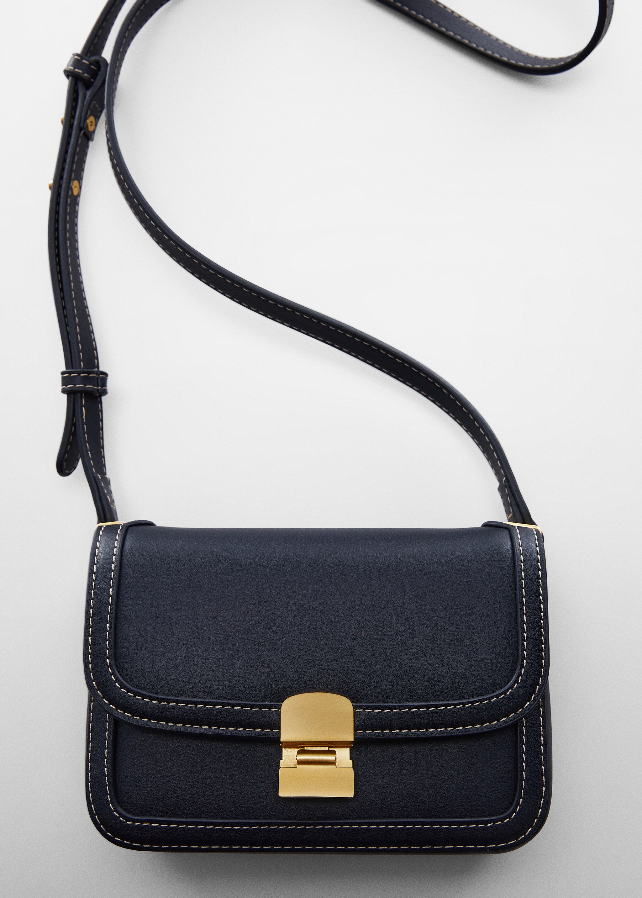 Crossbody bag with flap - Details of the article 5