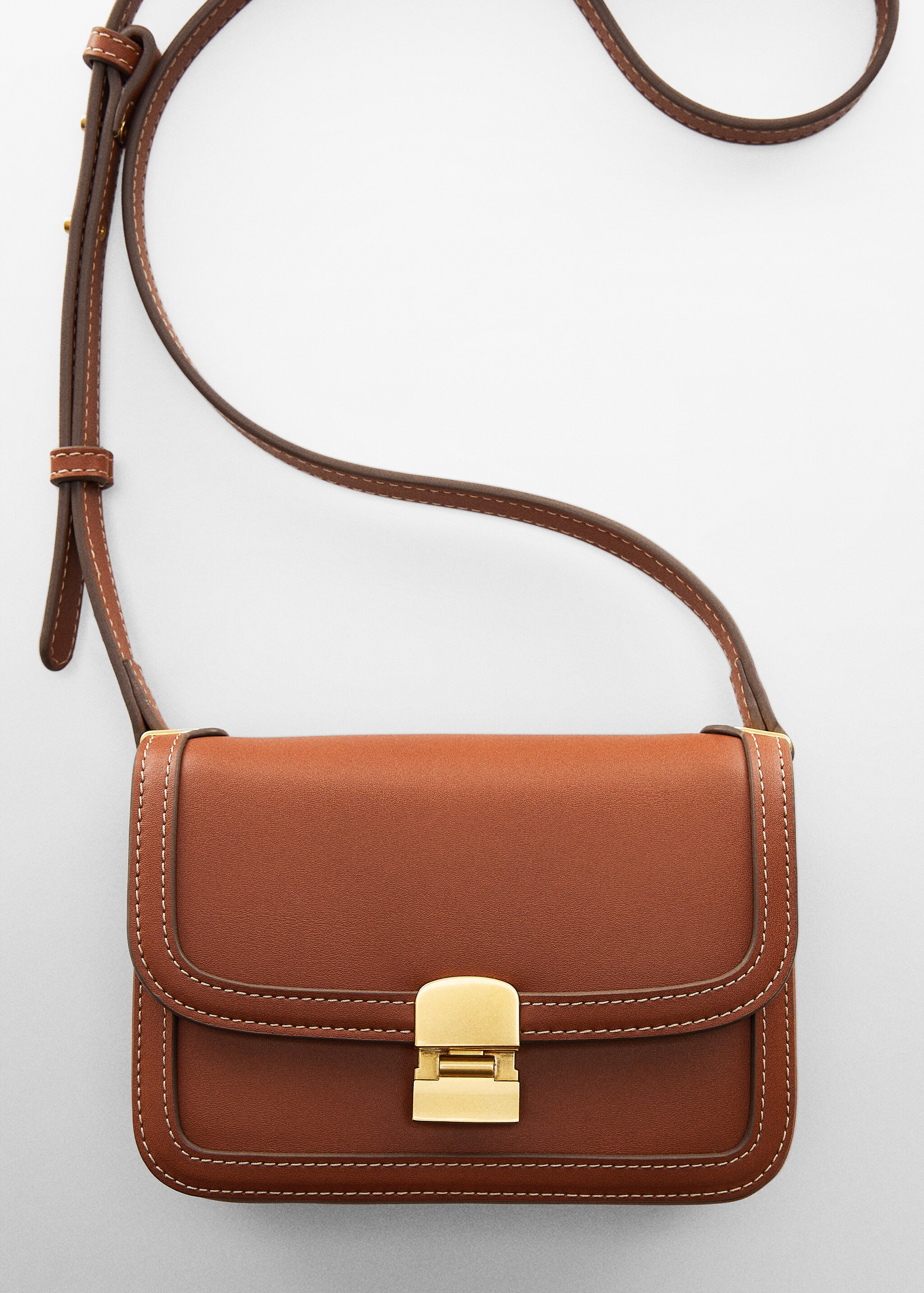 Crossbody bag with flap - Details of the article 5